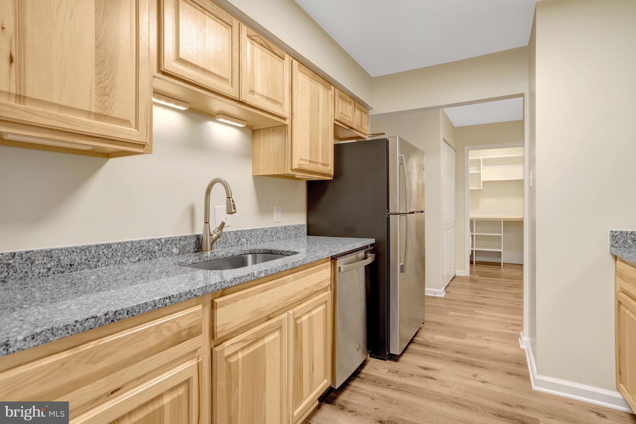 3800 FAIRFAX DRIVE 612