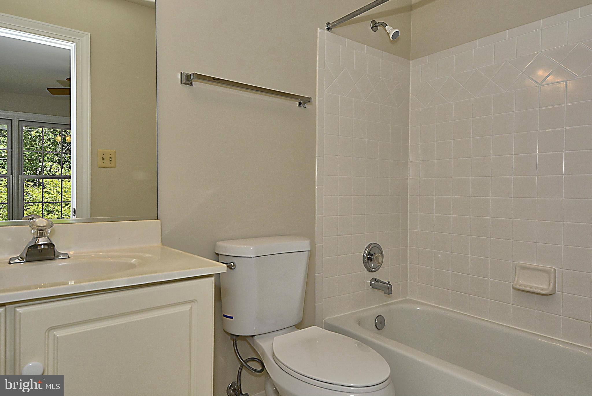 TWELVE OAKS - Residential
