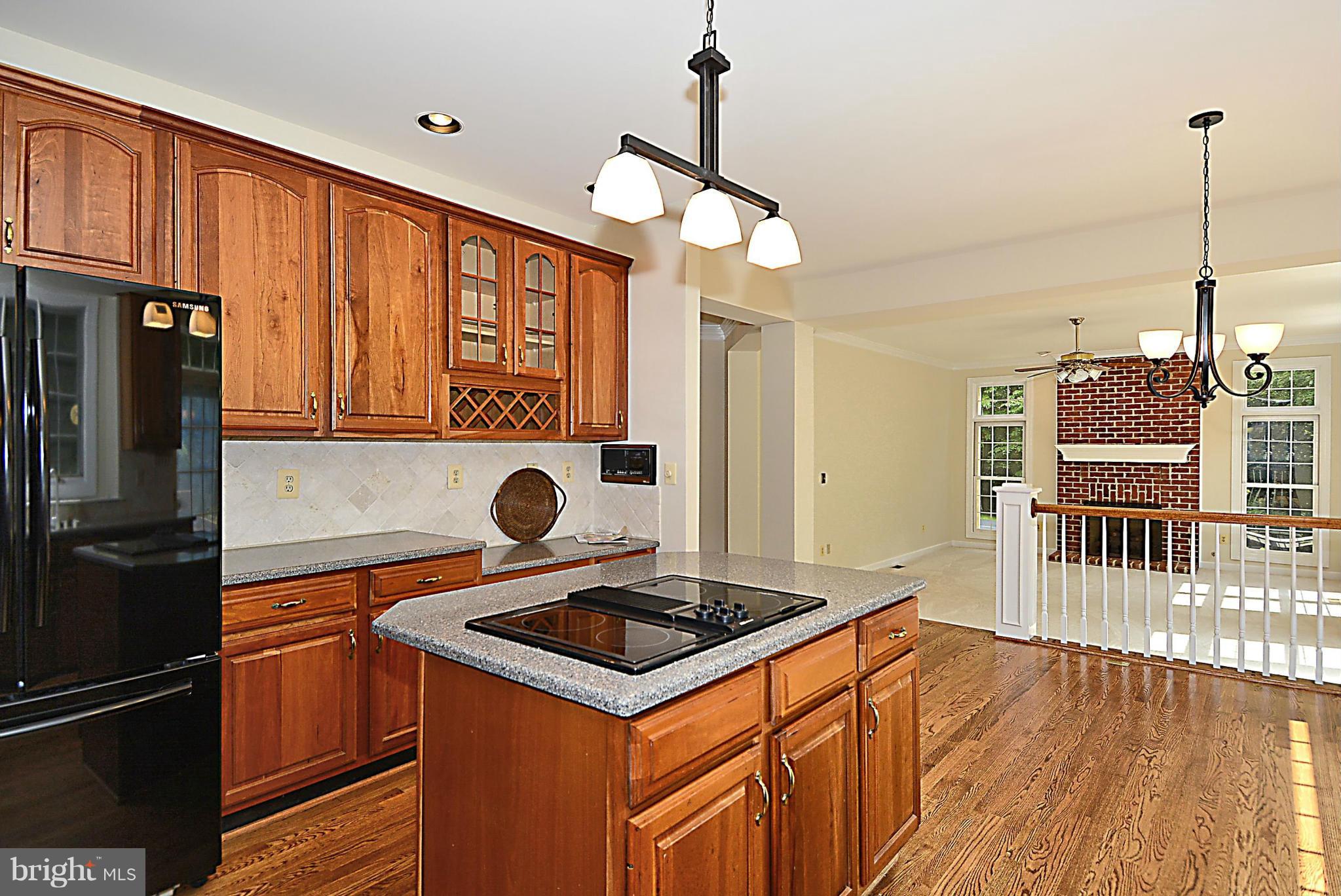 TWELVE OAKS - Residential