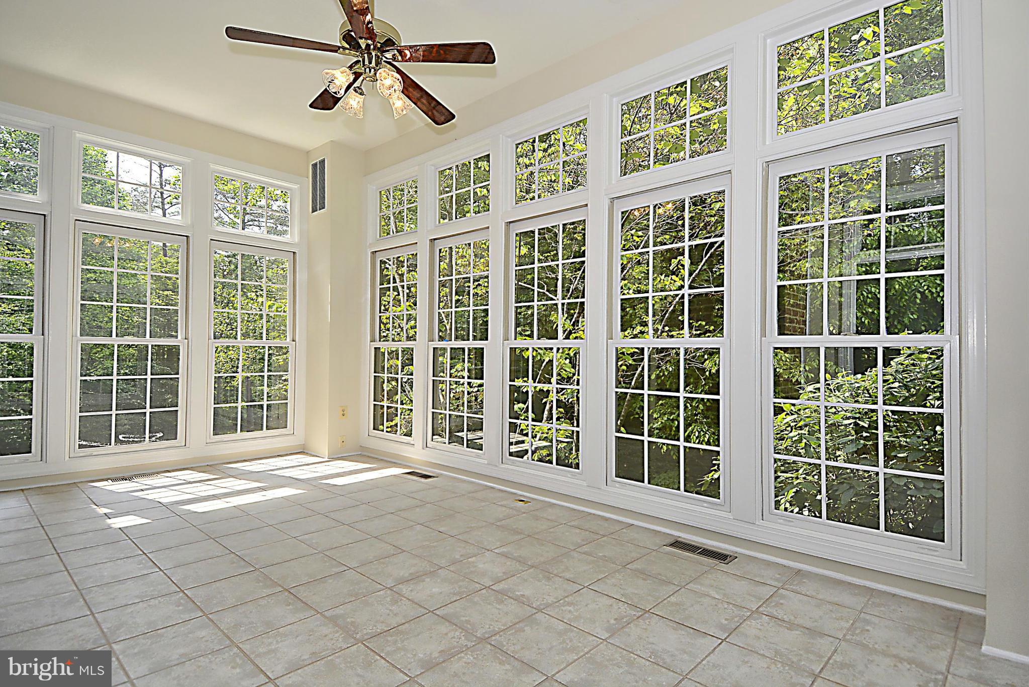 TWELVE OAKS - Residential