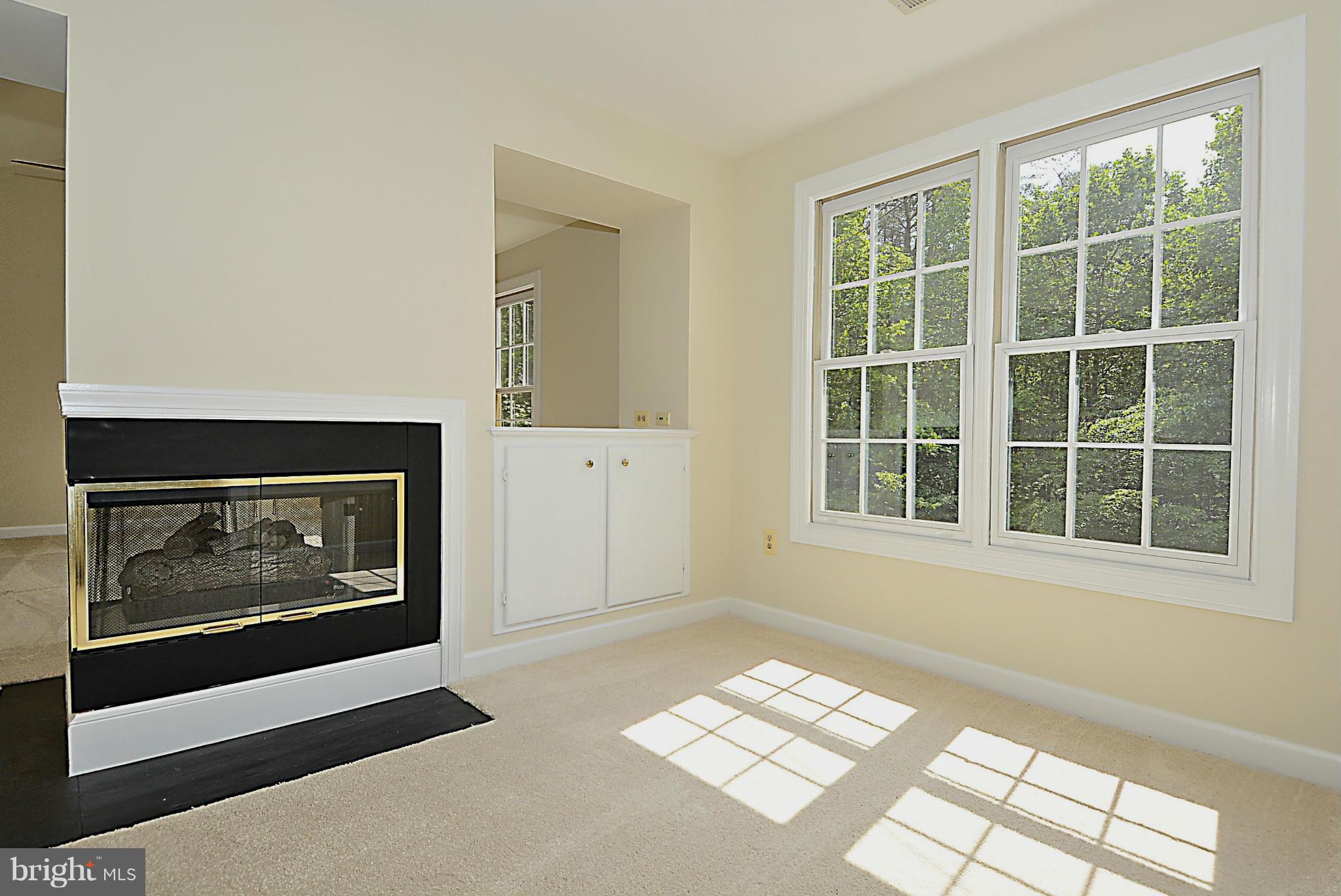 TWELVE OAKS - Residential