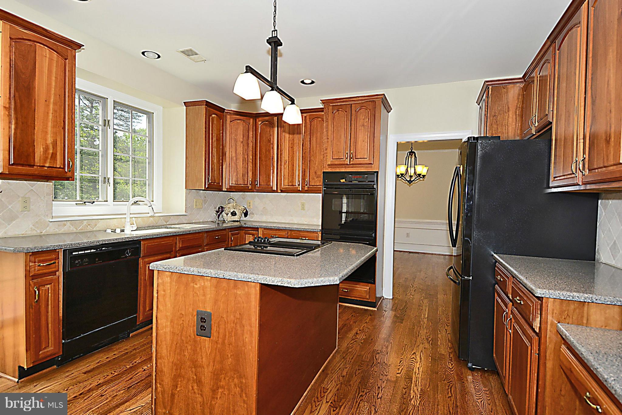 TWELVE OAKS - Residential