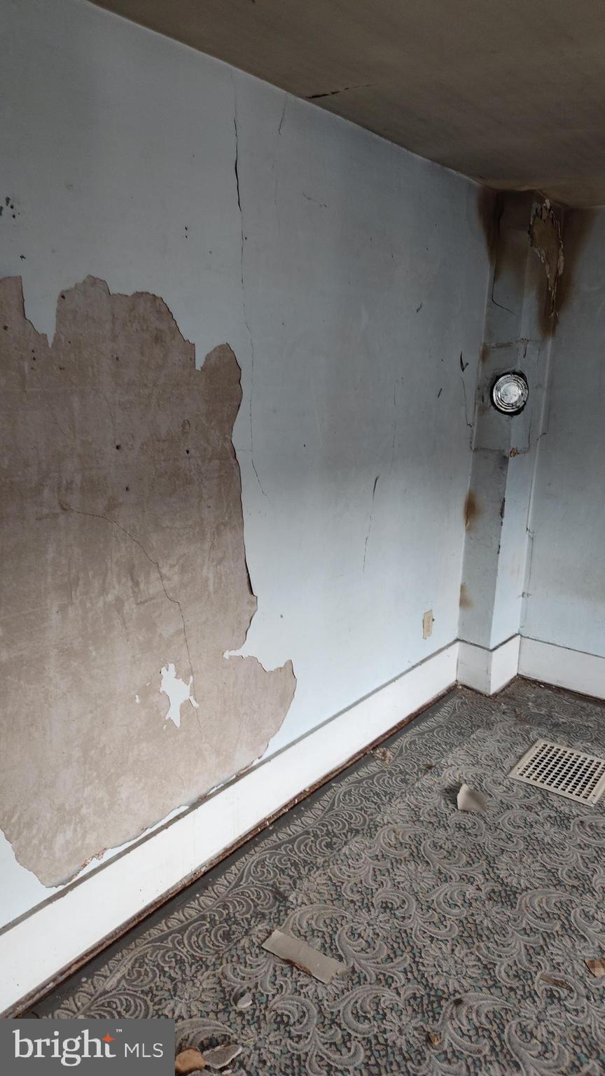 TOWN OF ROMNEY - Residential