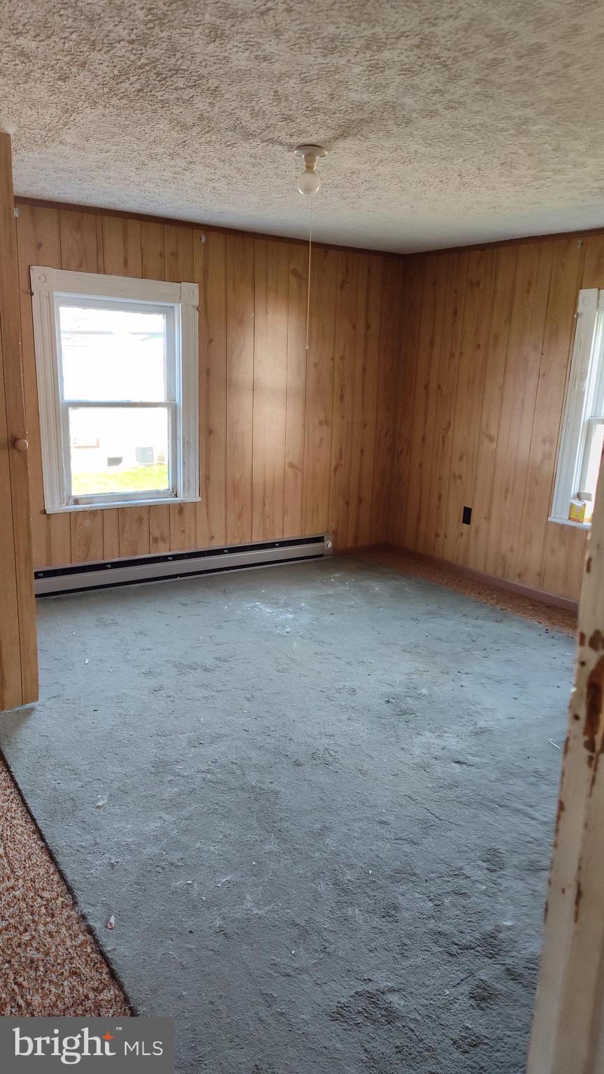 TOWN OF ROMNEY - Residential