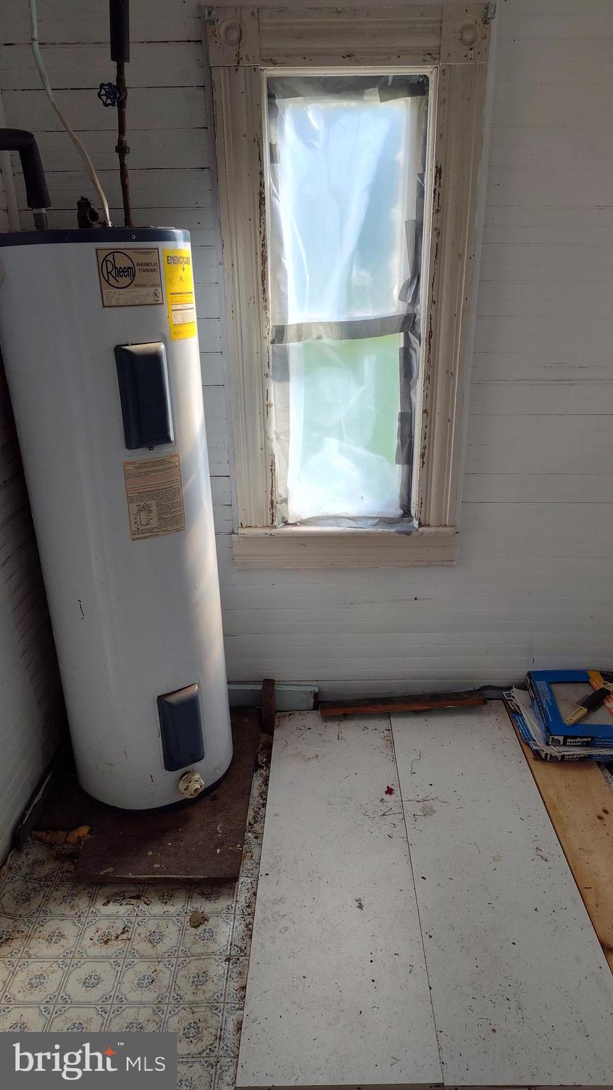 TOWN OF ROMNEY - Residential