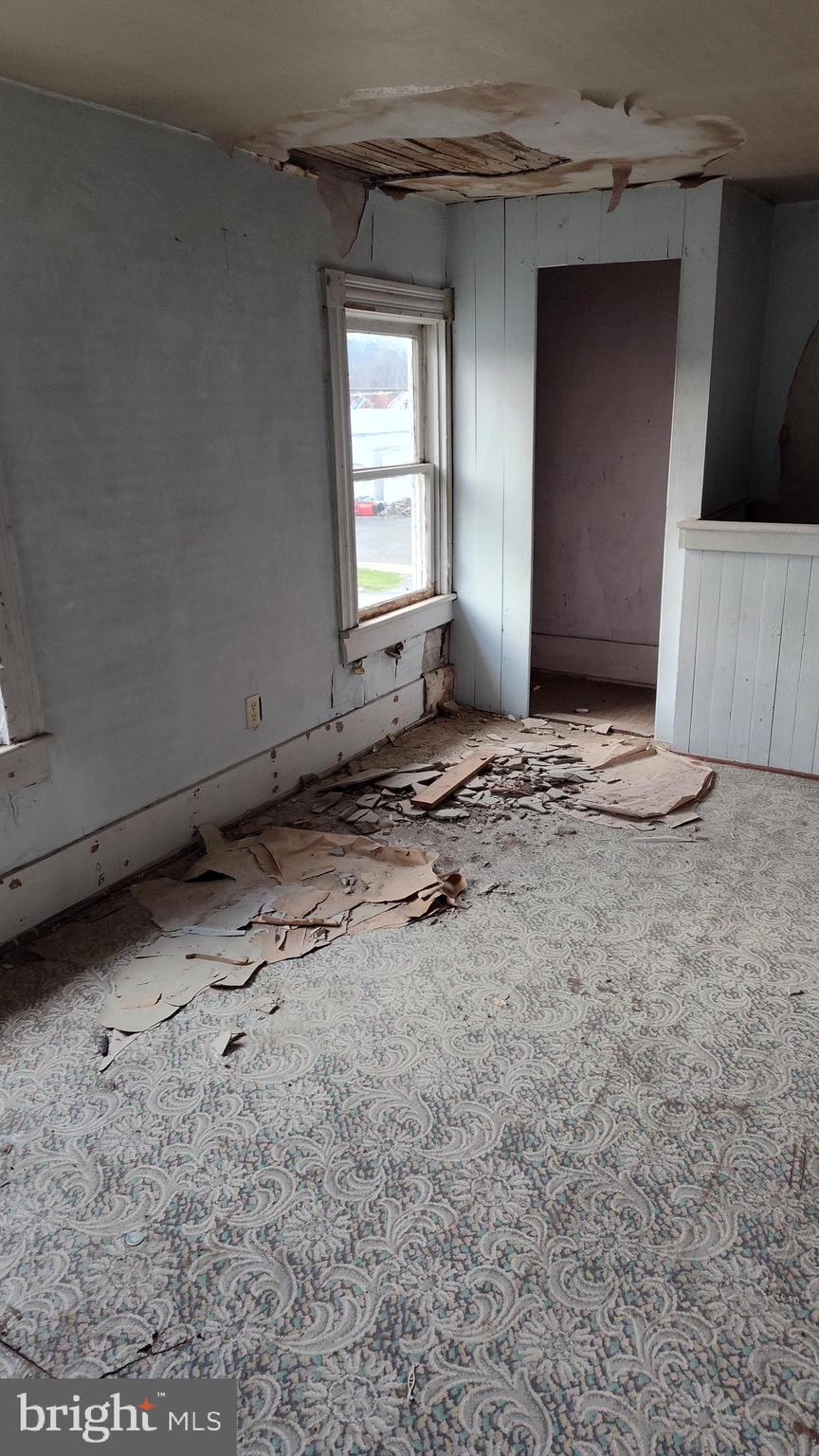 TOWN OF ROMNEY - Residential