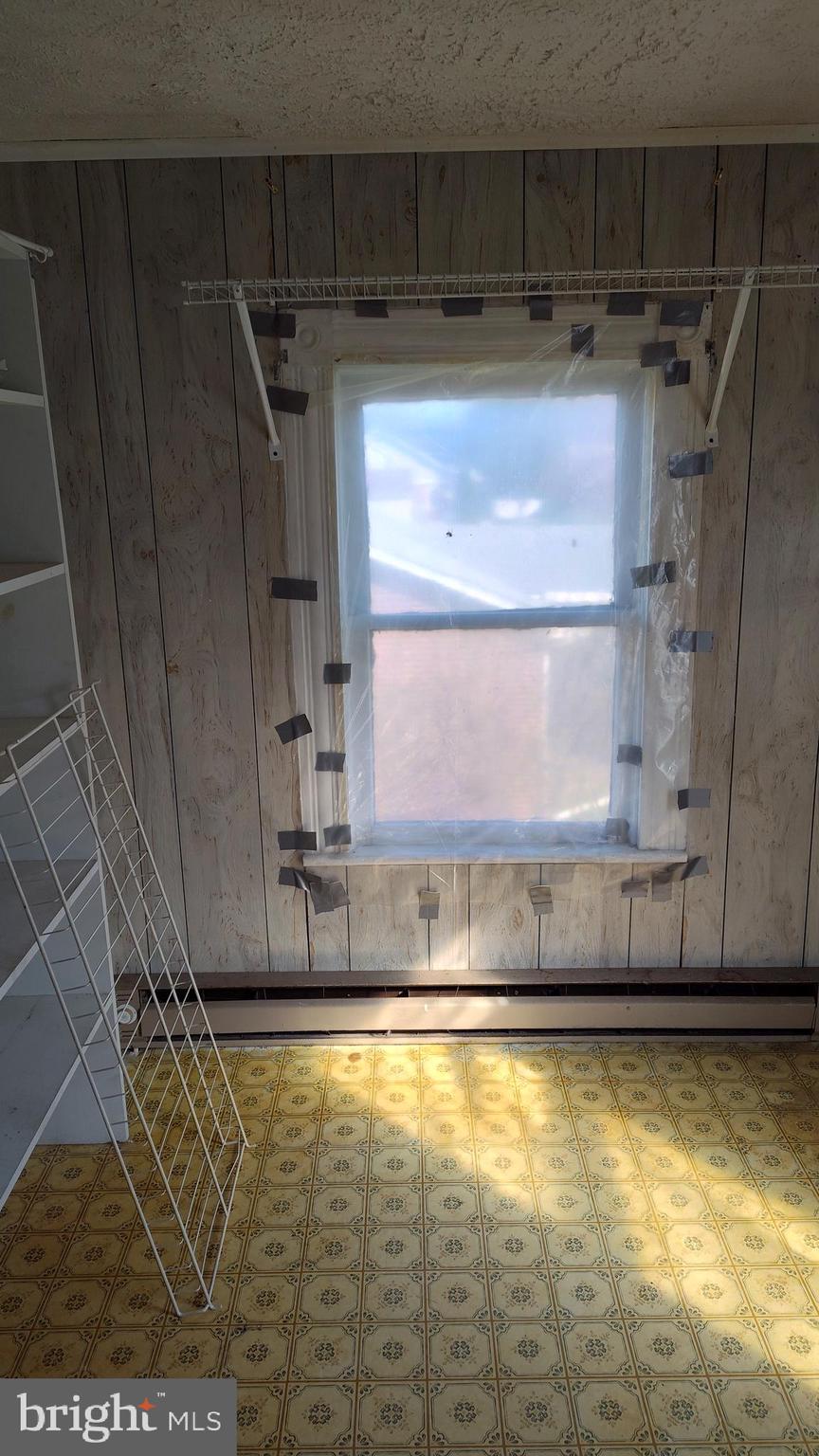 TOWN OF ROMNEY - Residential