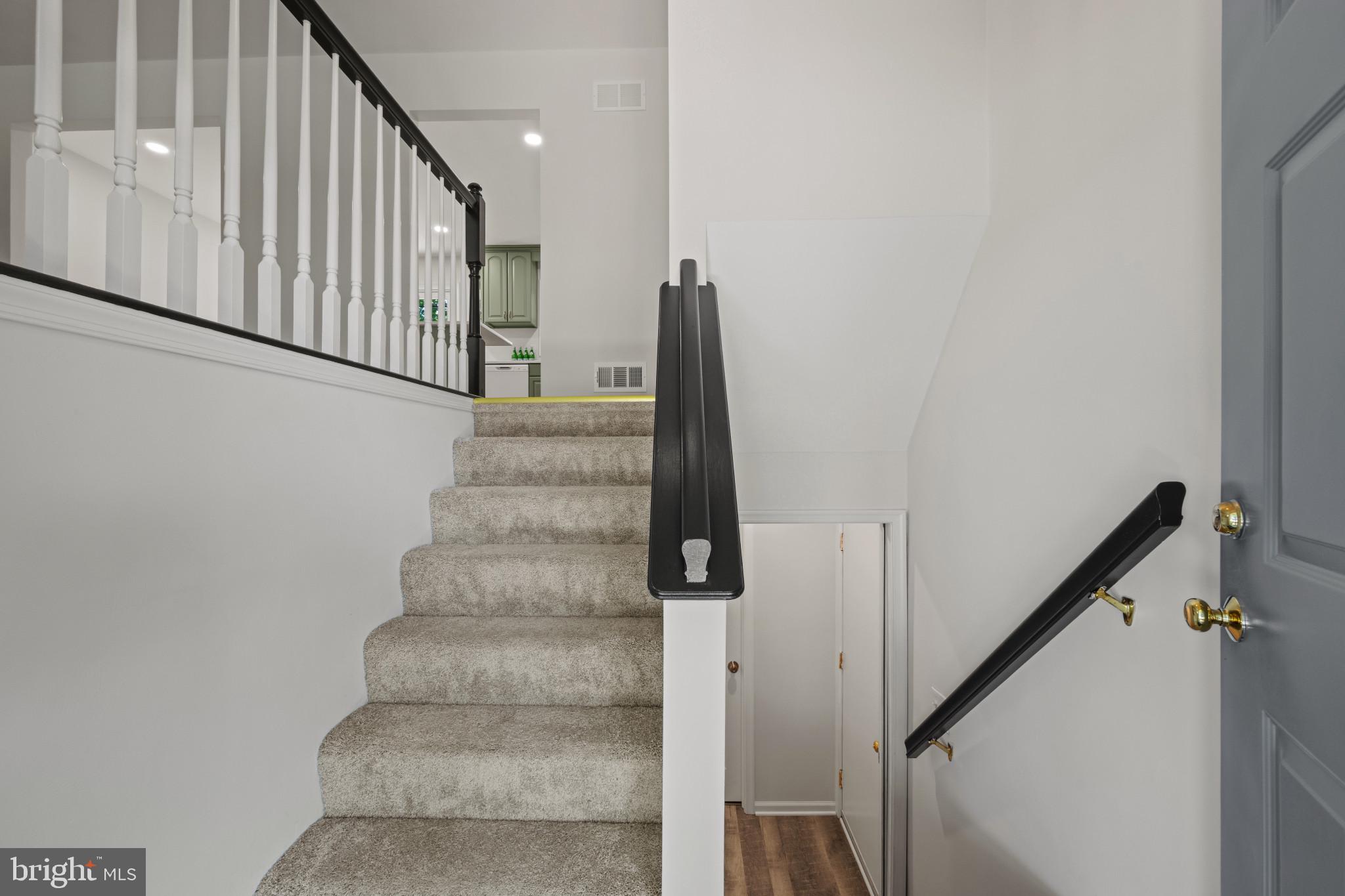 HILLTOP - Residential