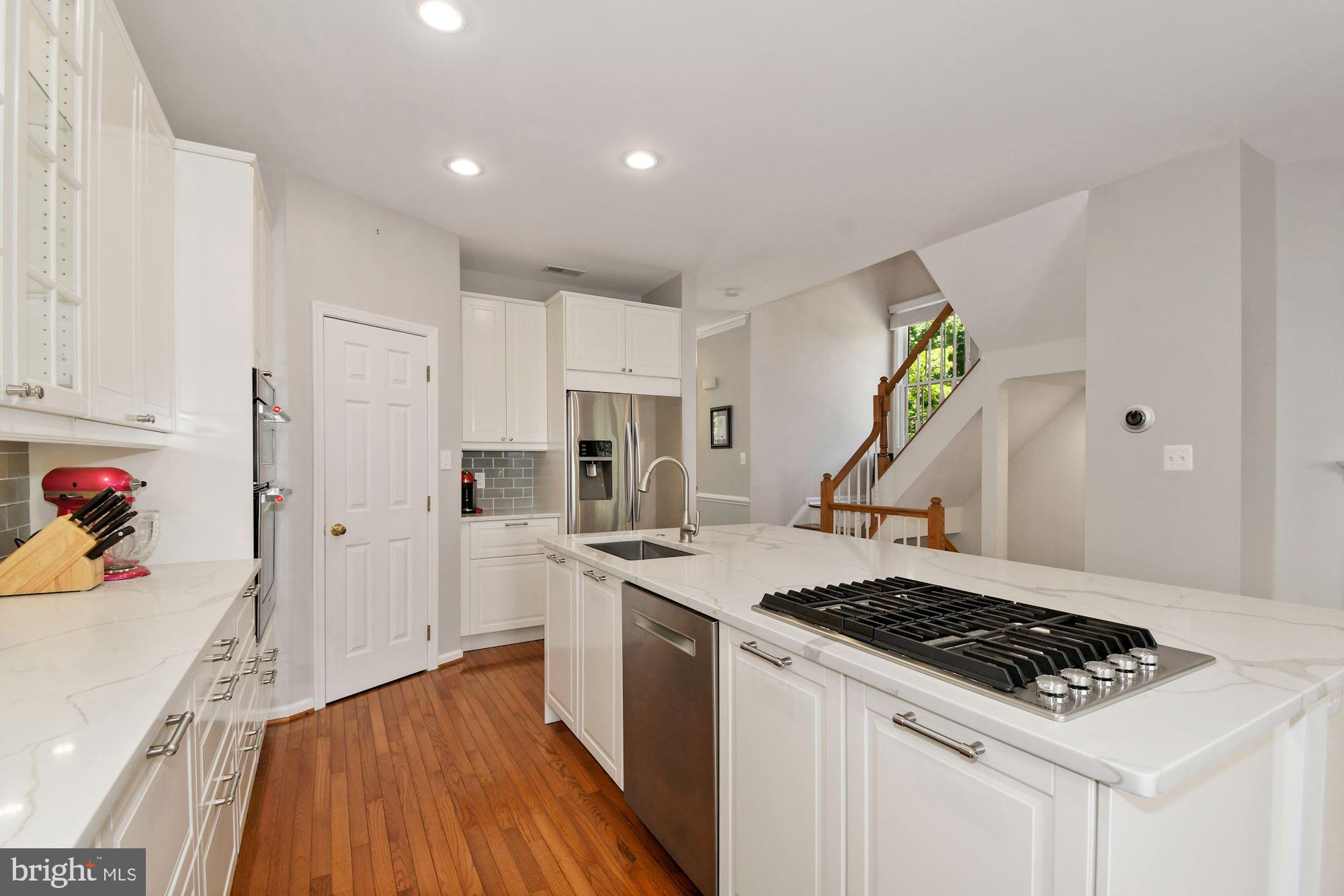 RANDOM HILLS LAND BAY - Residential