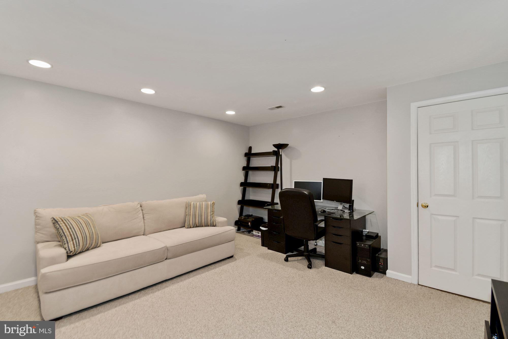 RANDOM HILLS LAND BAY - Residential