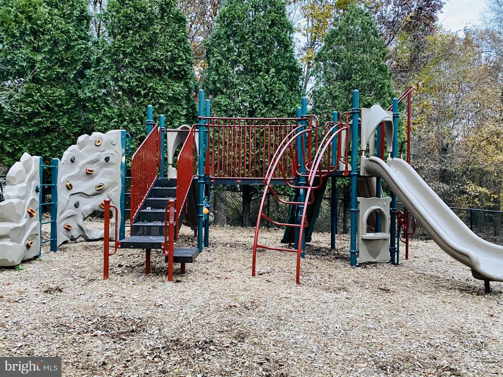 RANDOM HILLS LAND BAY - Residential