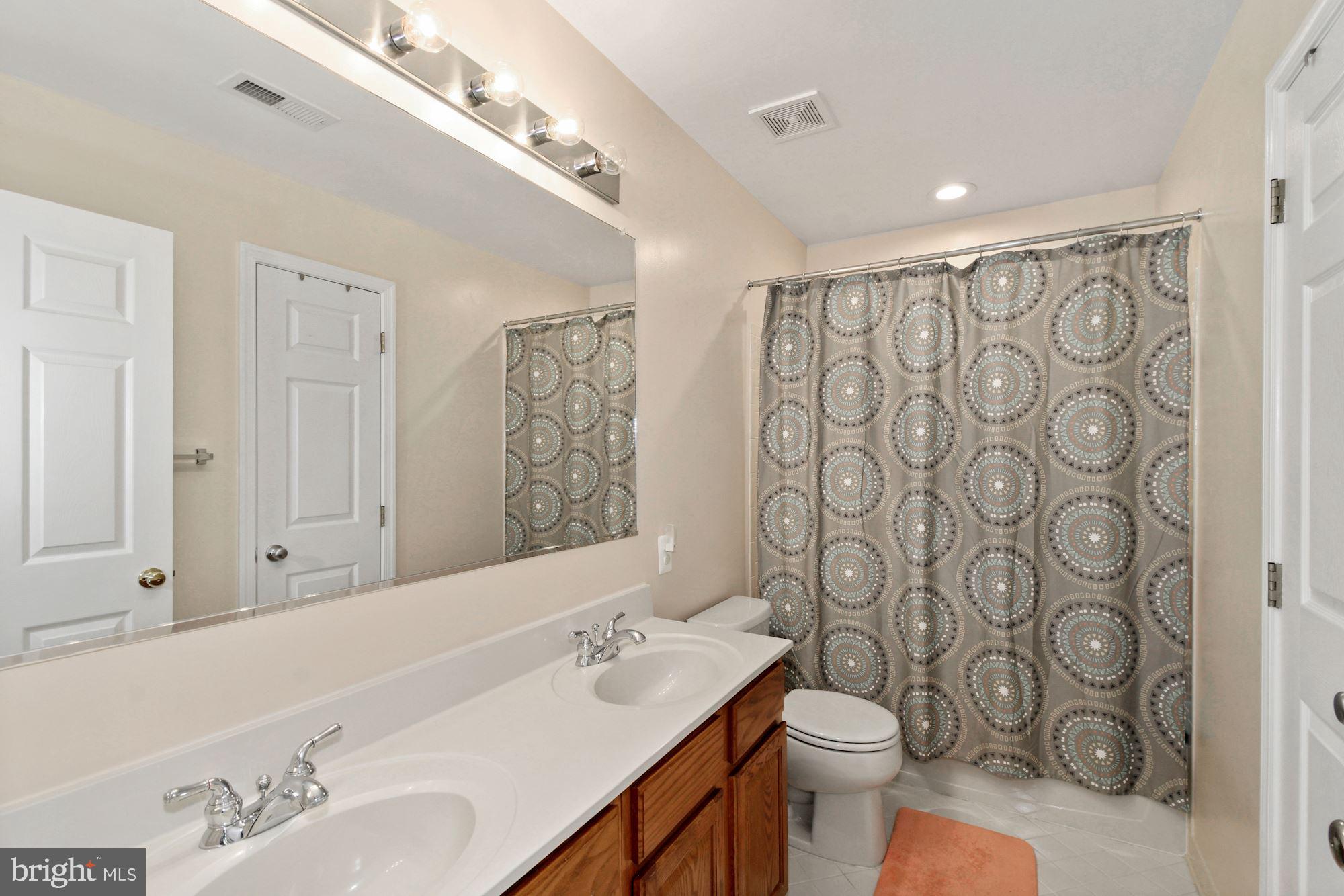 RANDOM HILLS LAND BAY - Residential