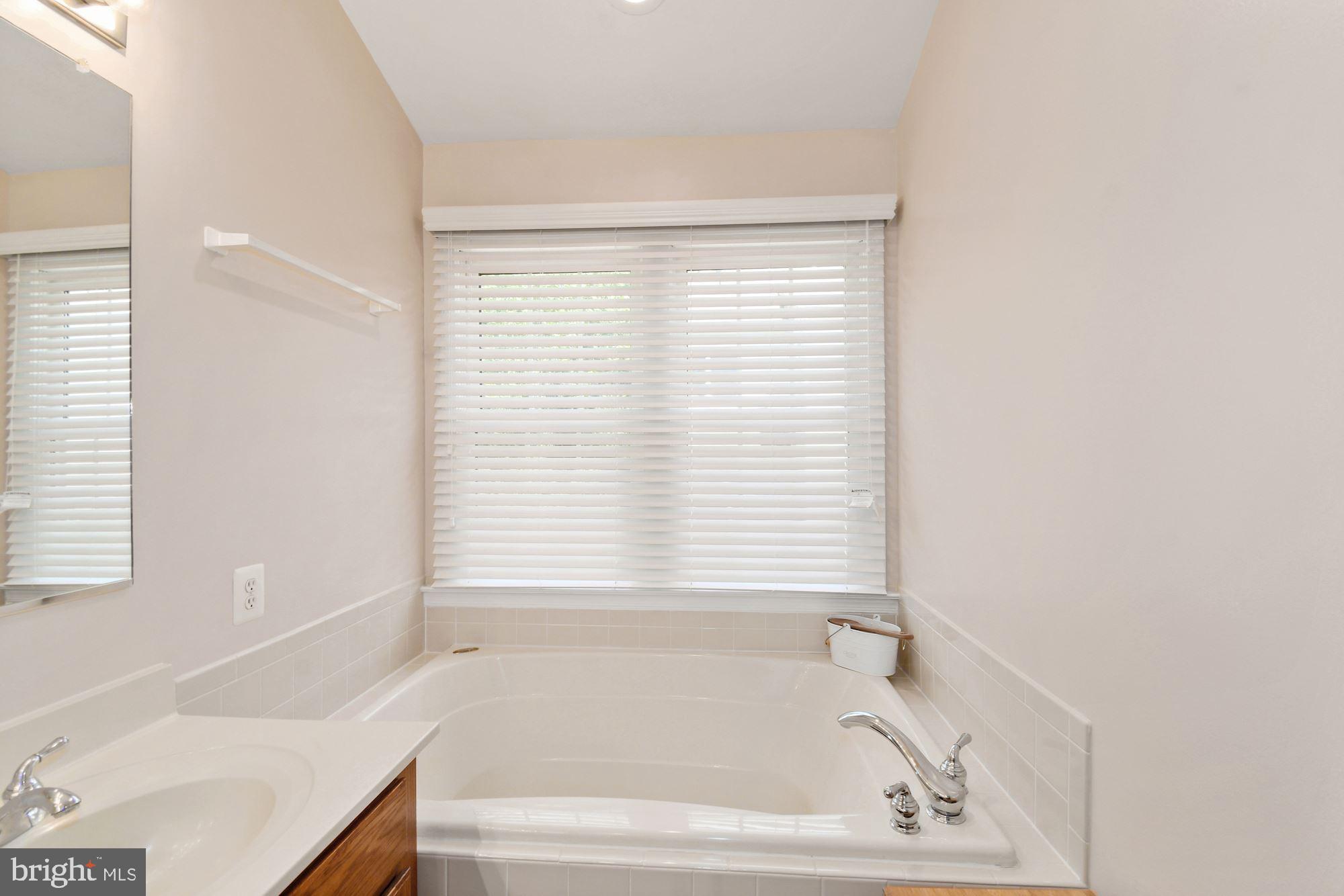 RANDOM HILLS LAND BAY - Residential