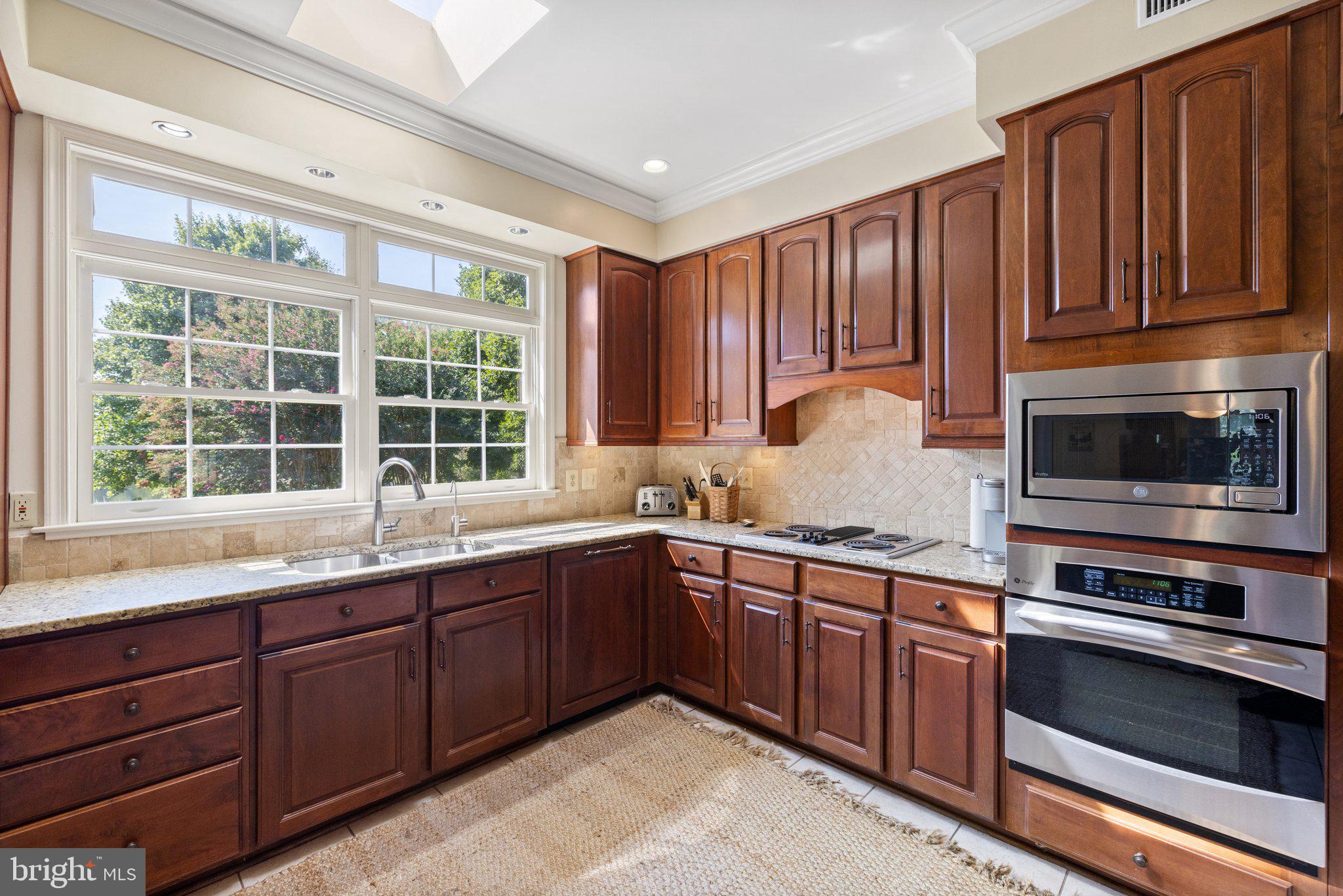 LEETON - Residential