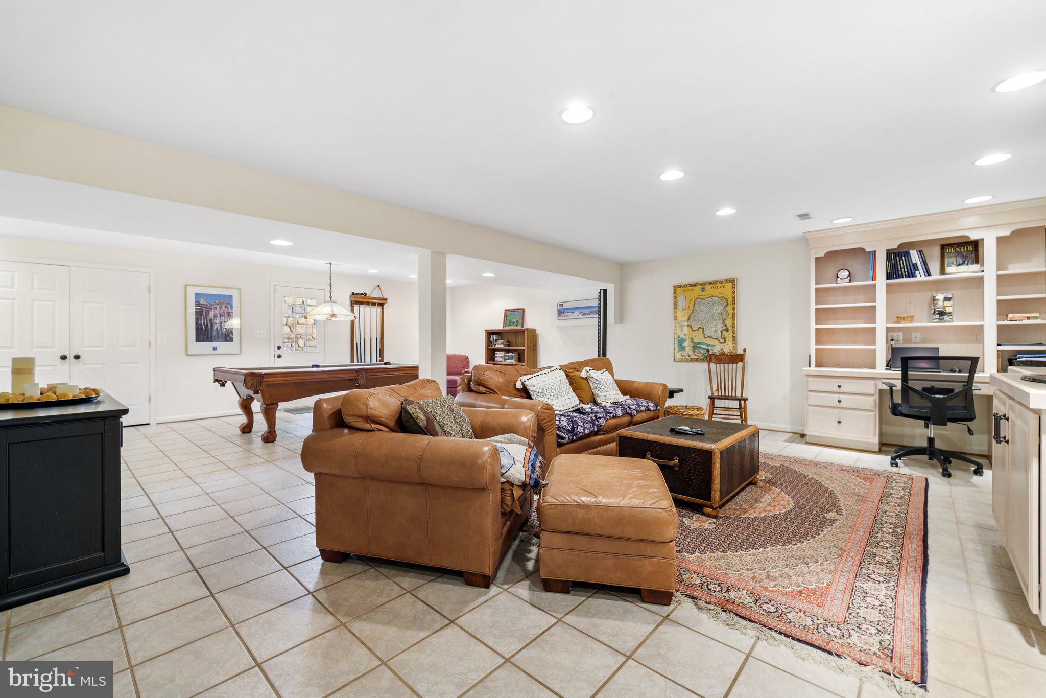 LEETON - Residential