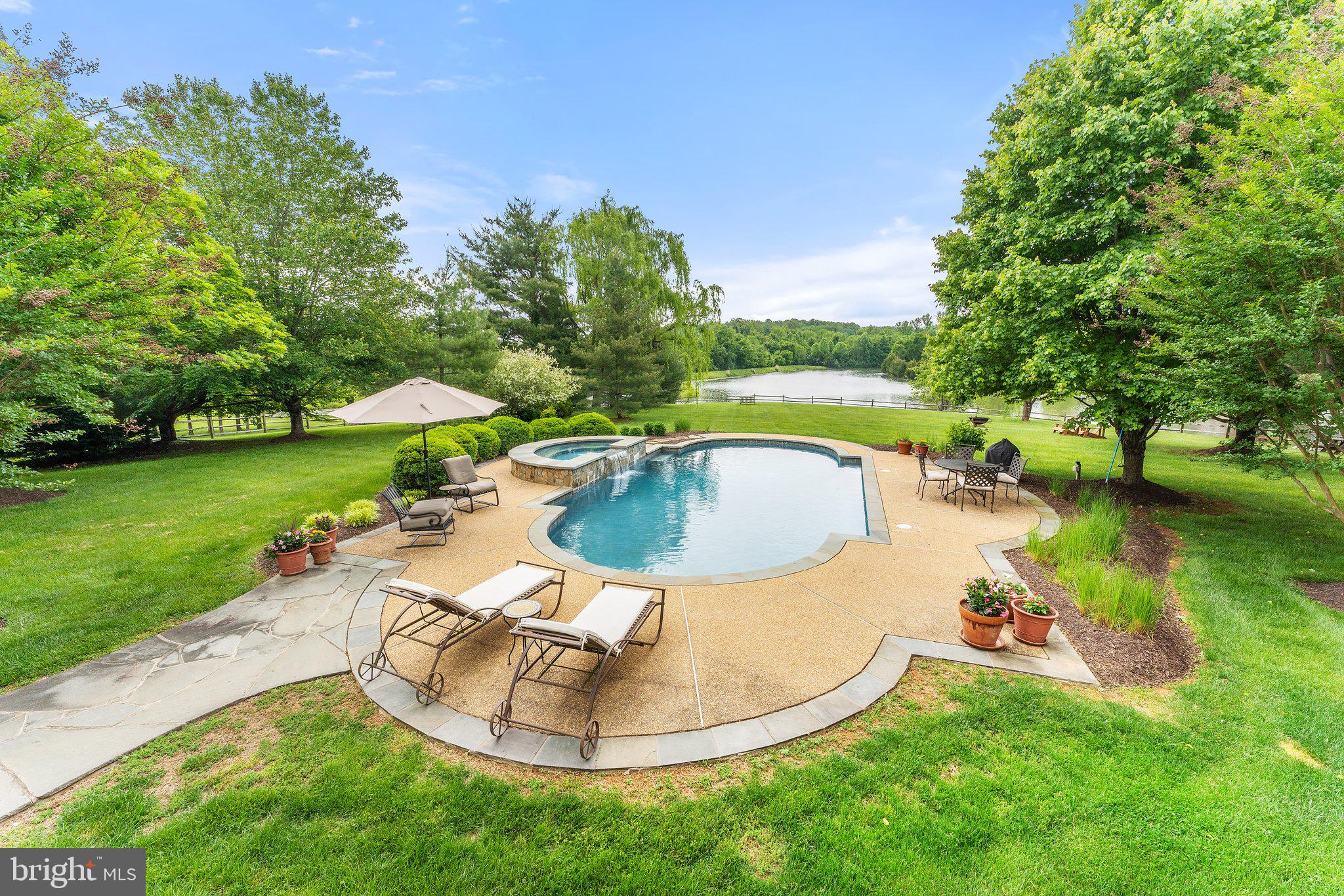 LEETON - Residential