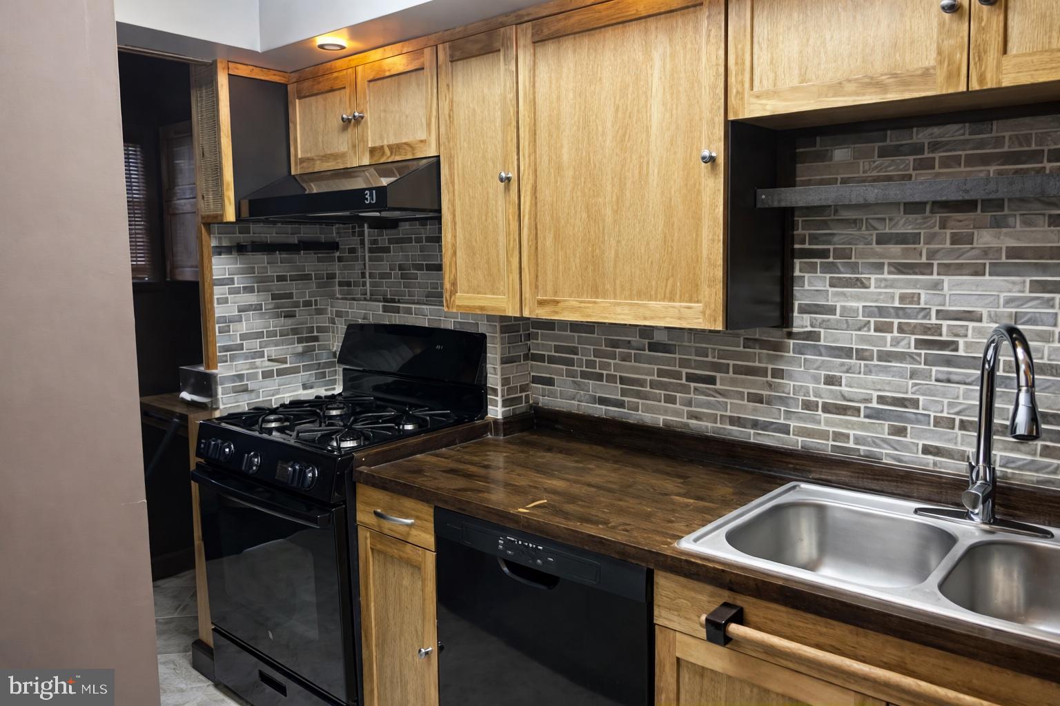 KIRKLYN - Residential