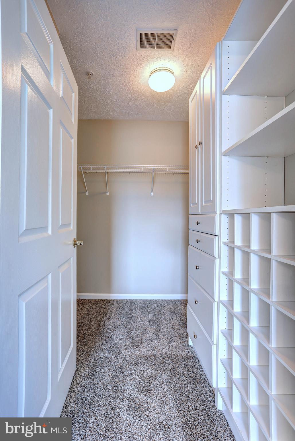 NELLS ACRES - Residential