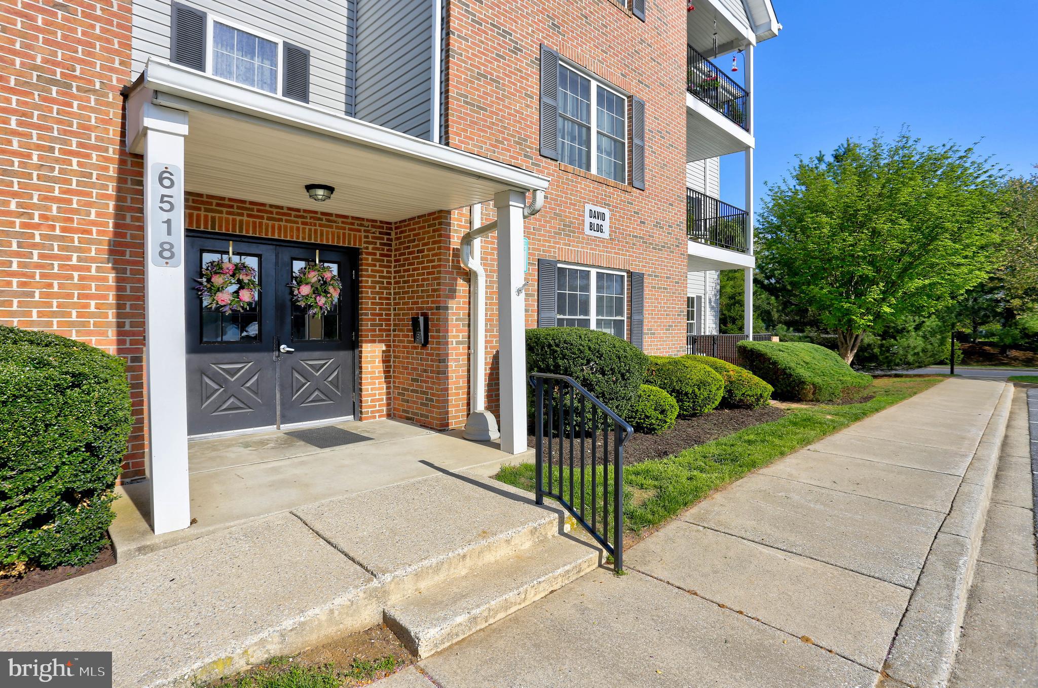 6518 RIDENOUR WAY E 1D