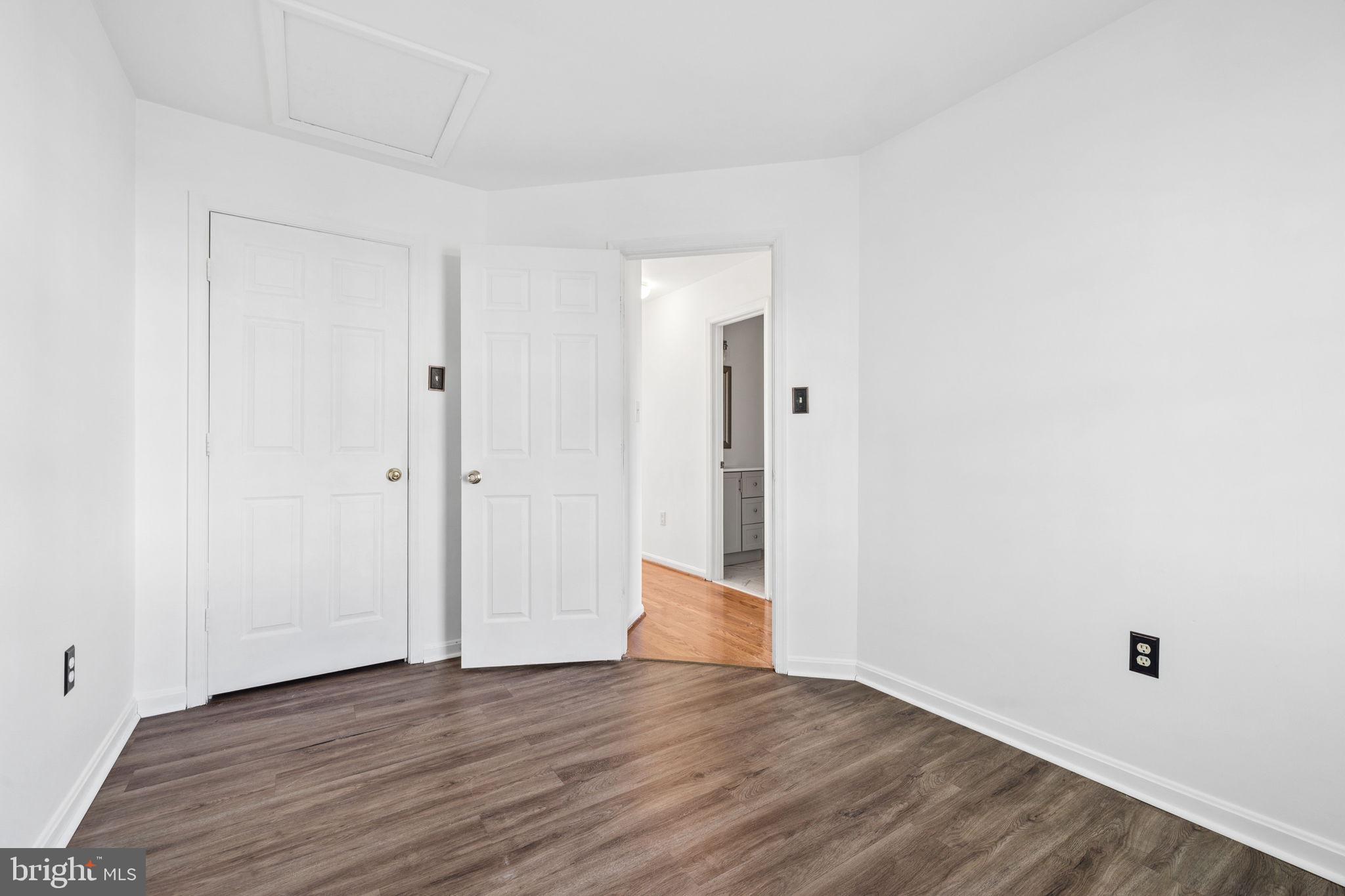 MONTCLAIR - Residential