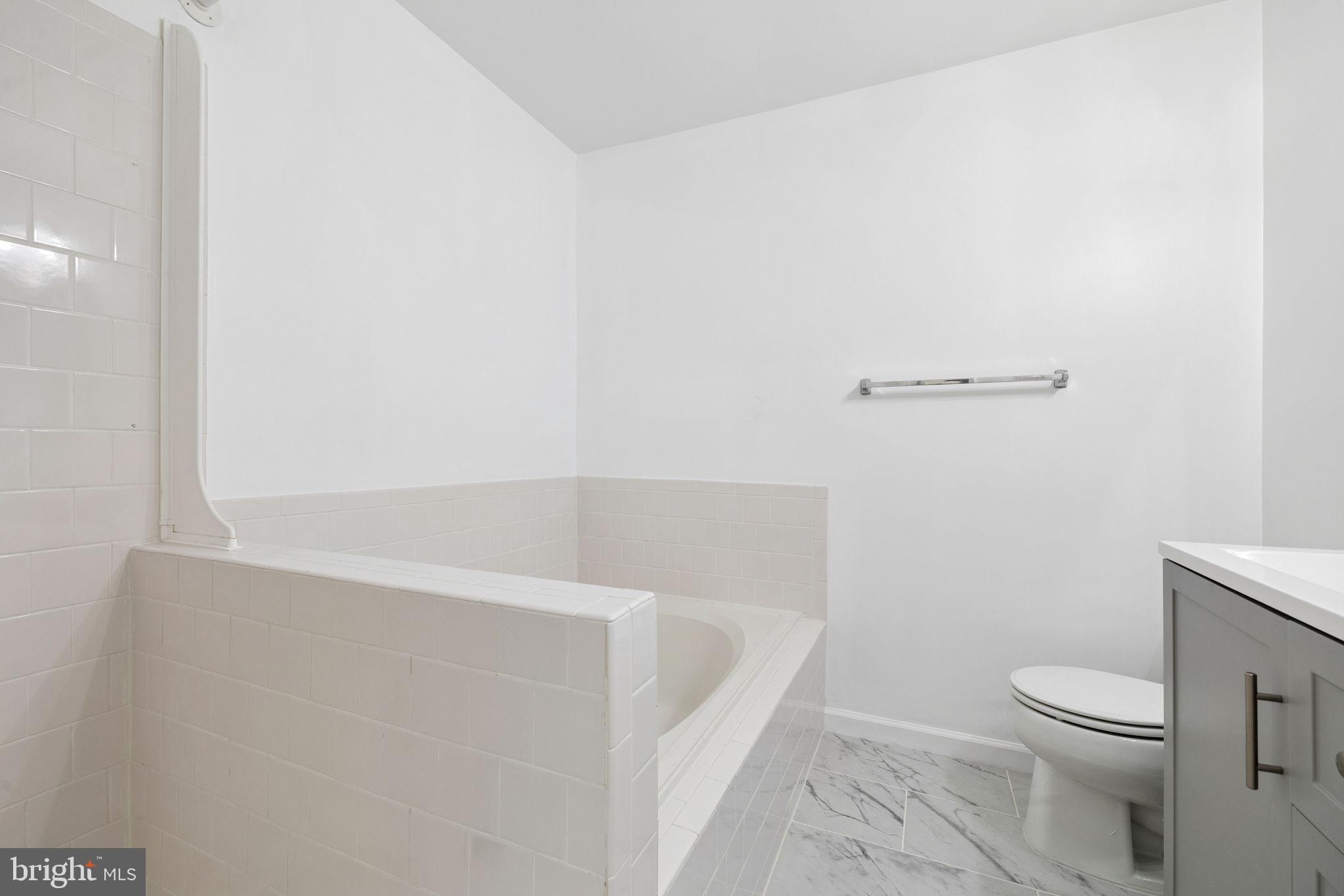 MONTCLAIR - Residential