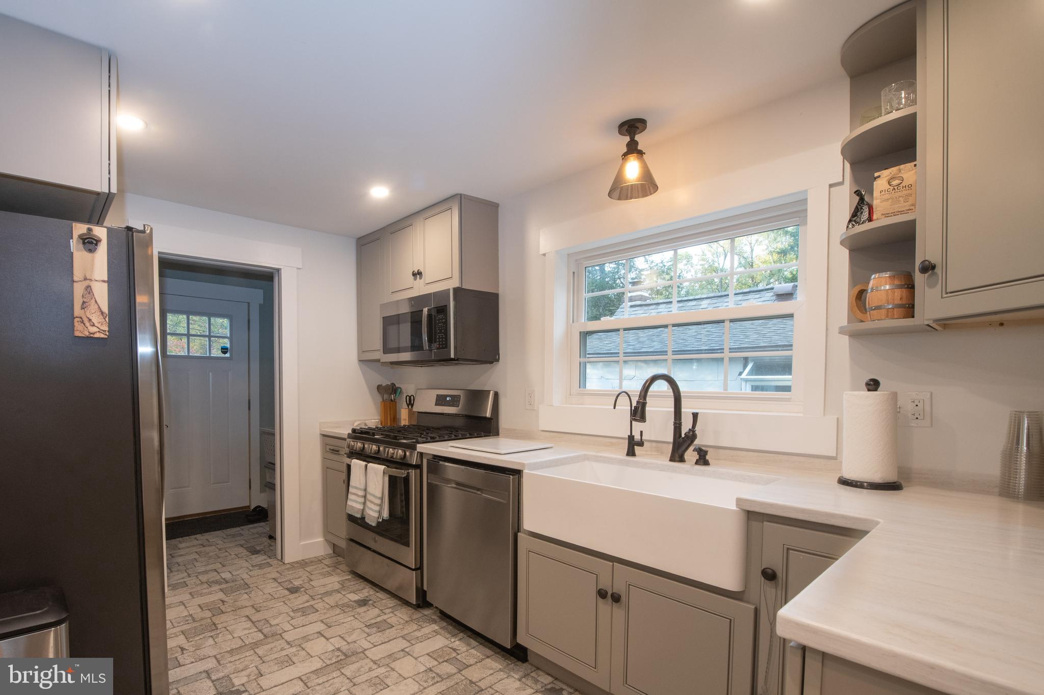 WASHINGTON GROVE - Residential