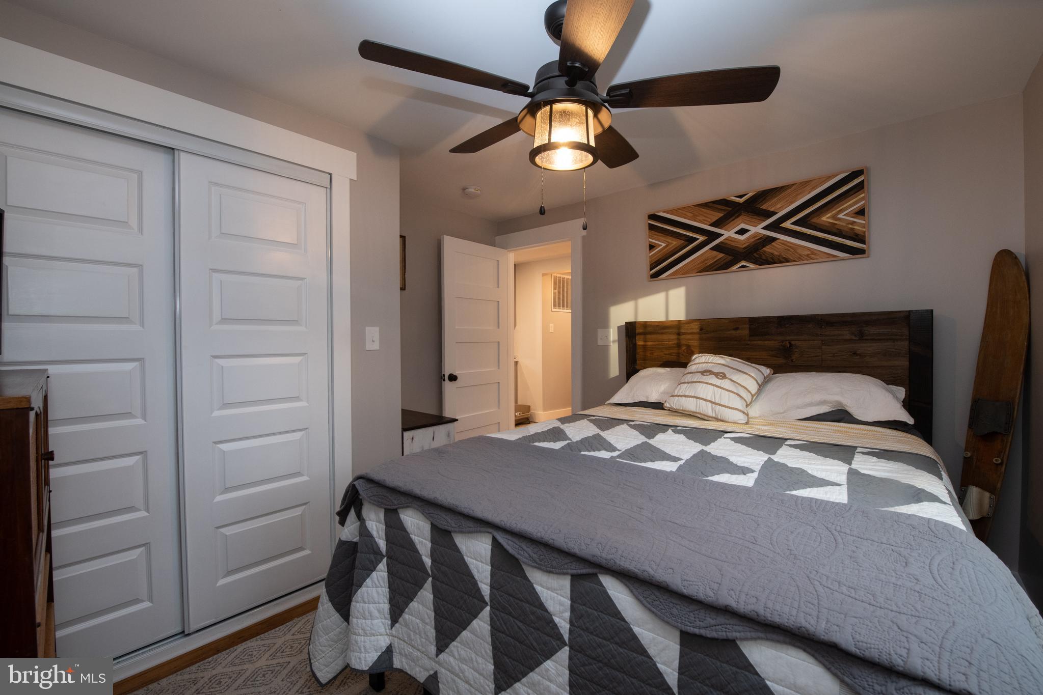 WASHINGTON GROVE - Residential