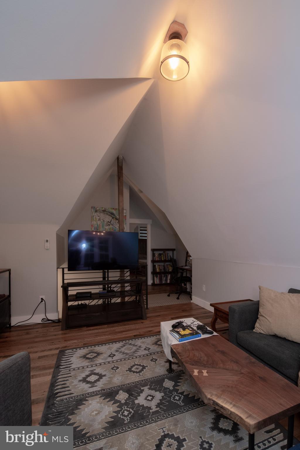 WASHINGTON GROVE - Residential