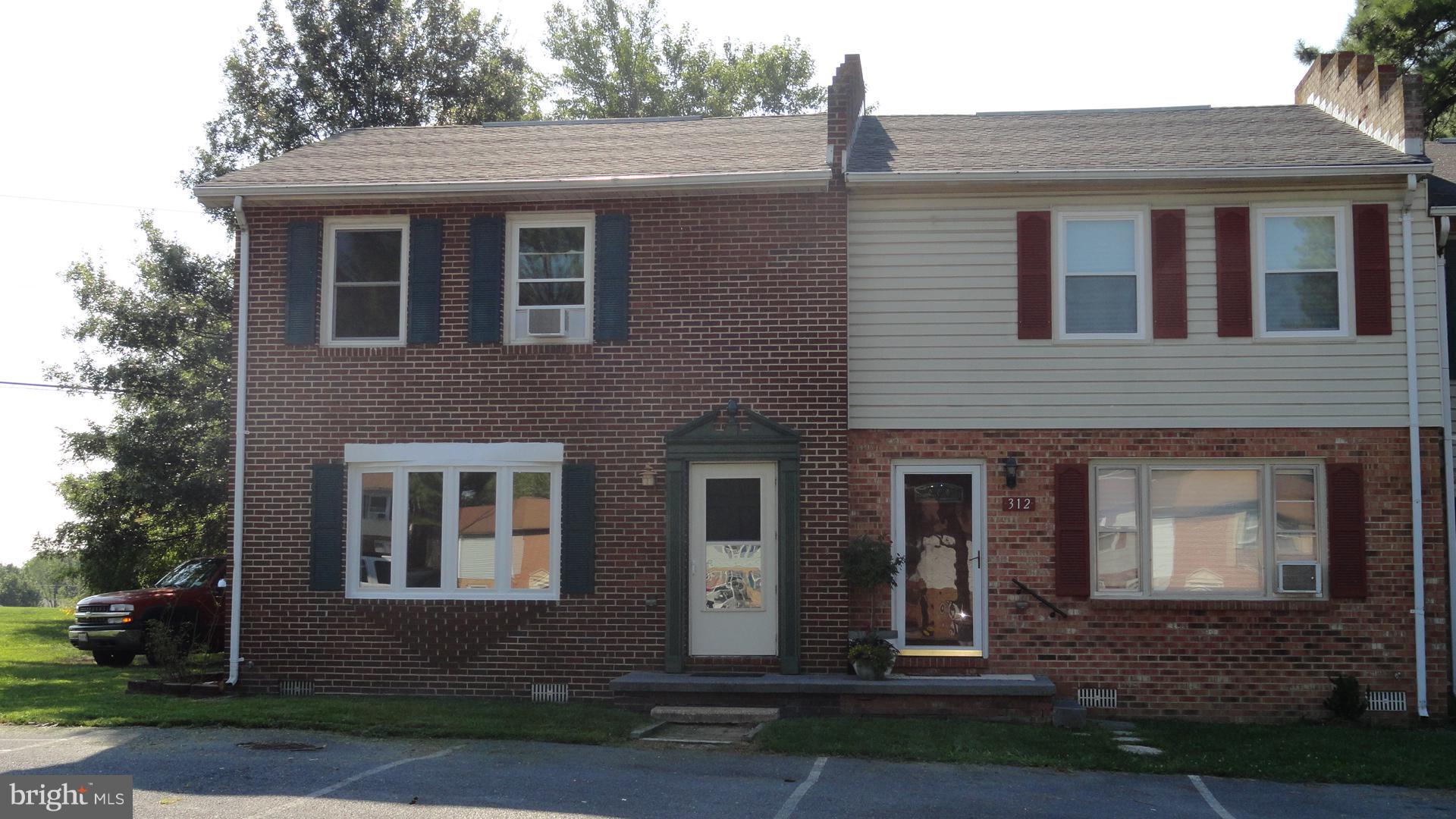 FREDERICKTOWNE TOWNHOUSE - Residential