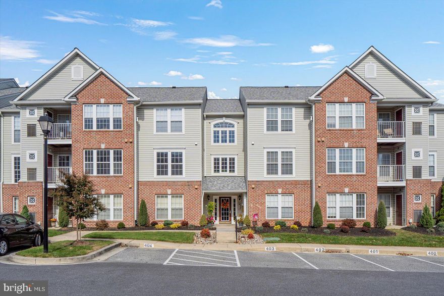 Wonderfully remolded 2BR/2BA condo in sought after Perry Hall Farms community.  Master suite with full bath, large open floor plan, balcony, granite counters, custom tile,  paint, and new floor throughout!  Close to award winning restaurants,  nightlife,  parks/open space and shopping.