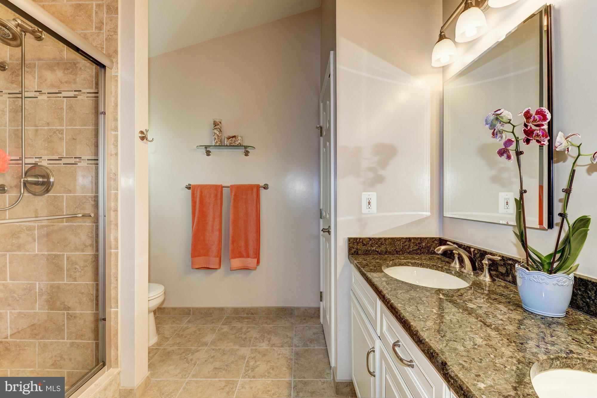 ISLAND CREEK - Residential