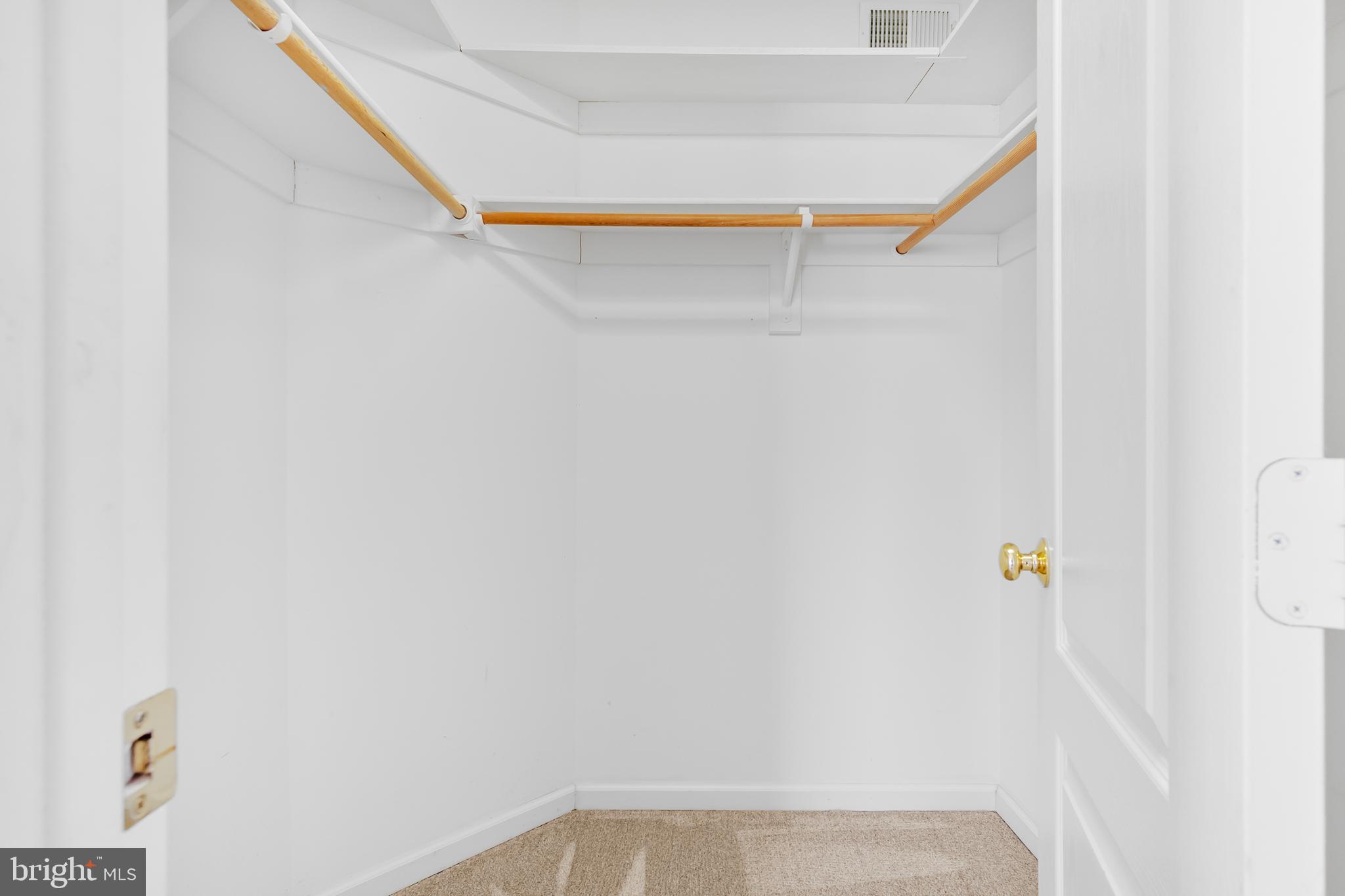 SPRING RIDGE - Residential