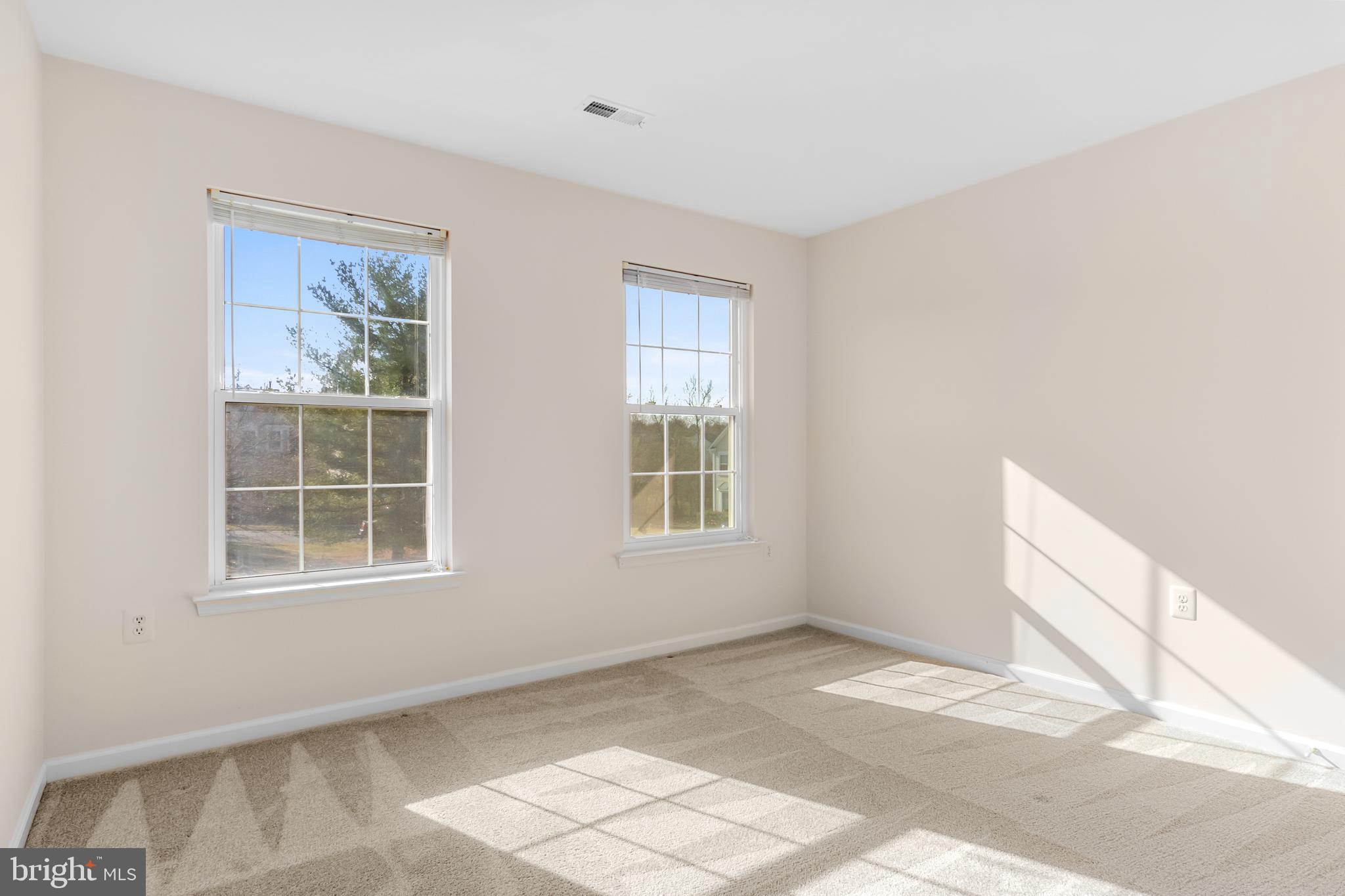 SPRING RIDGE - Residential