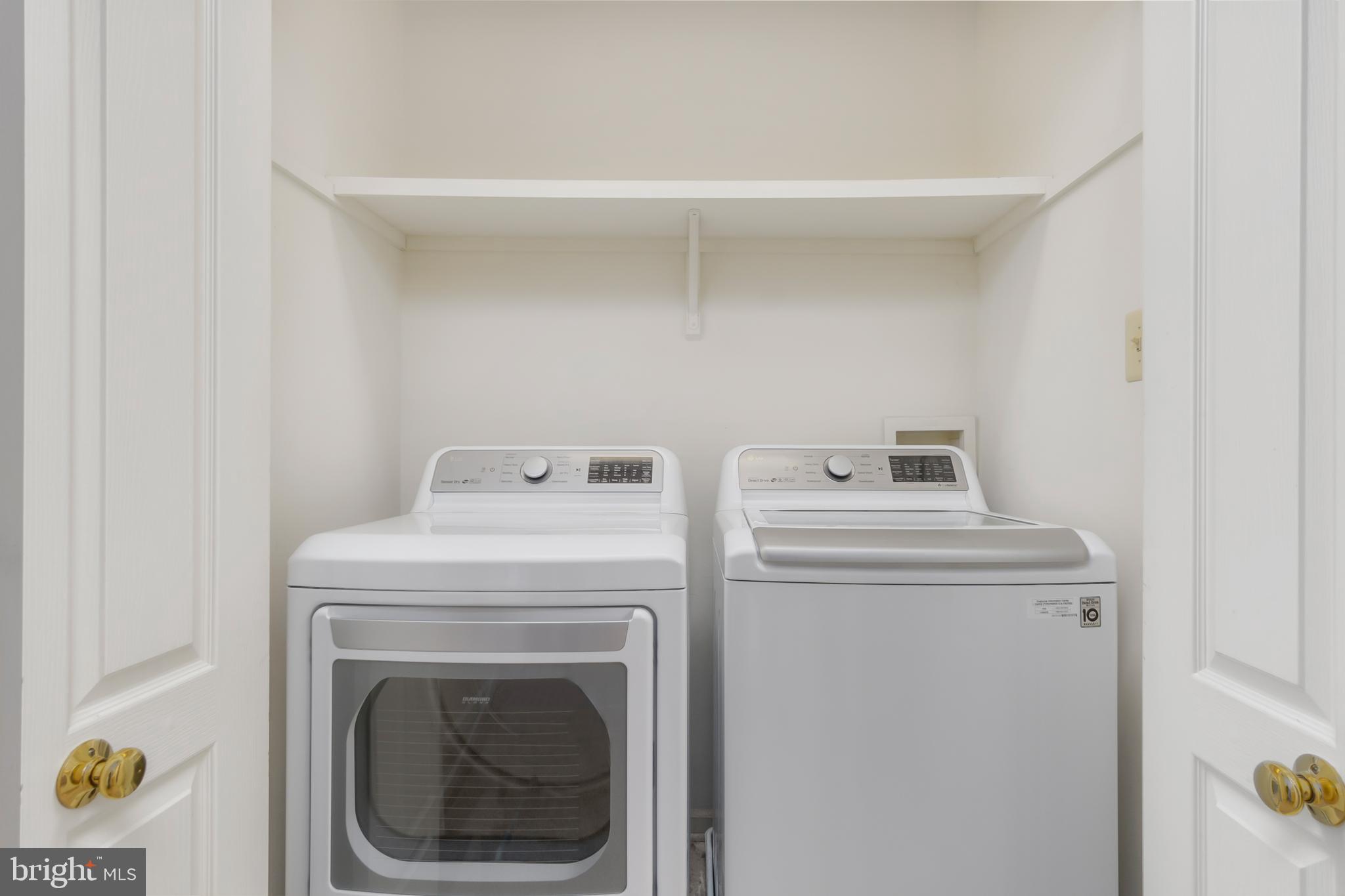 SPRING RIDGE - Residential