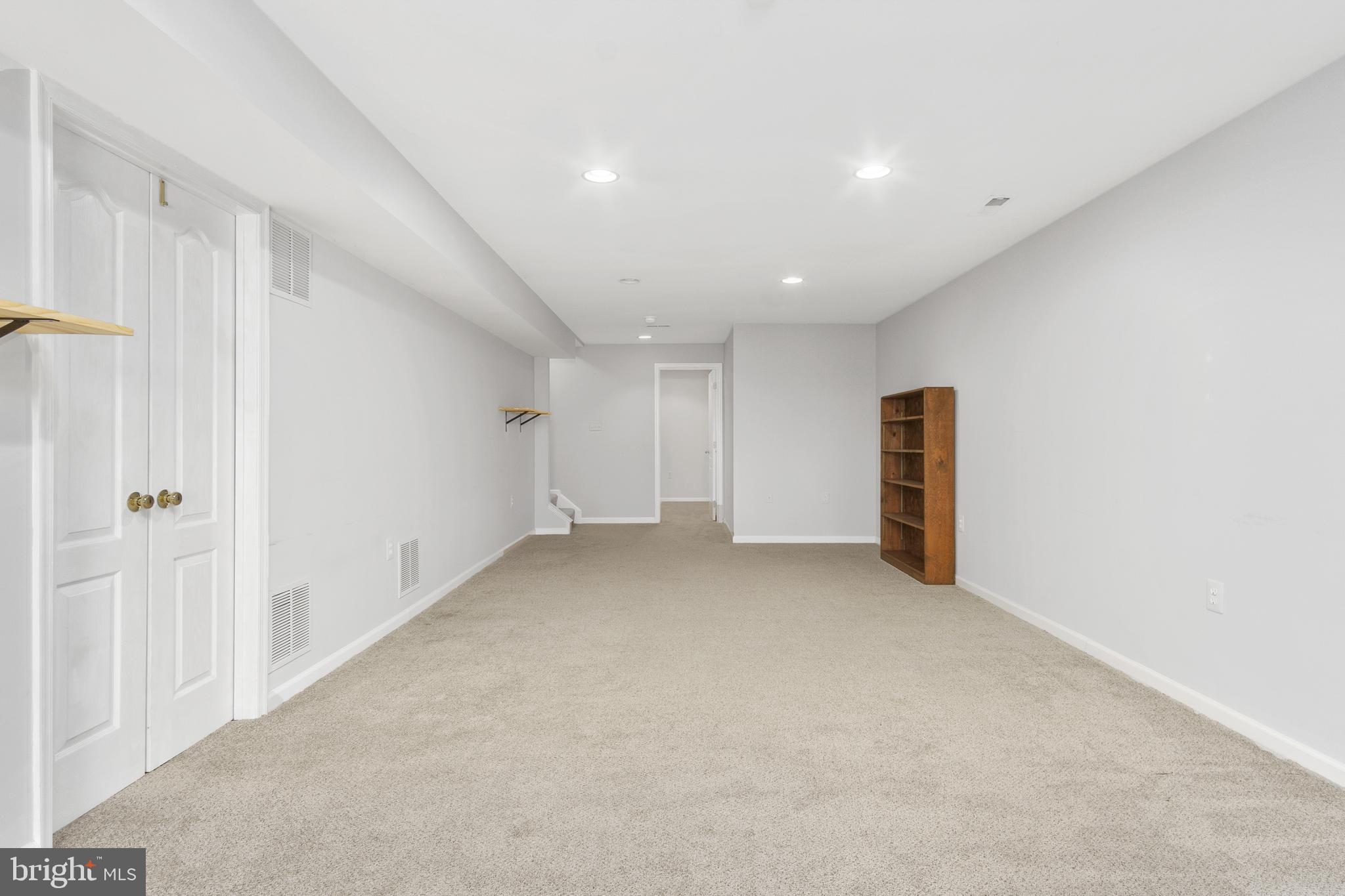 SPRING RIDGE - Residential