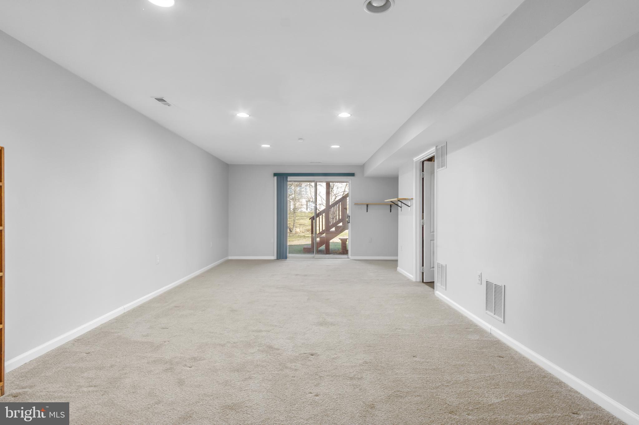 SPRING RIDGE - Residential