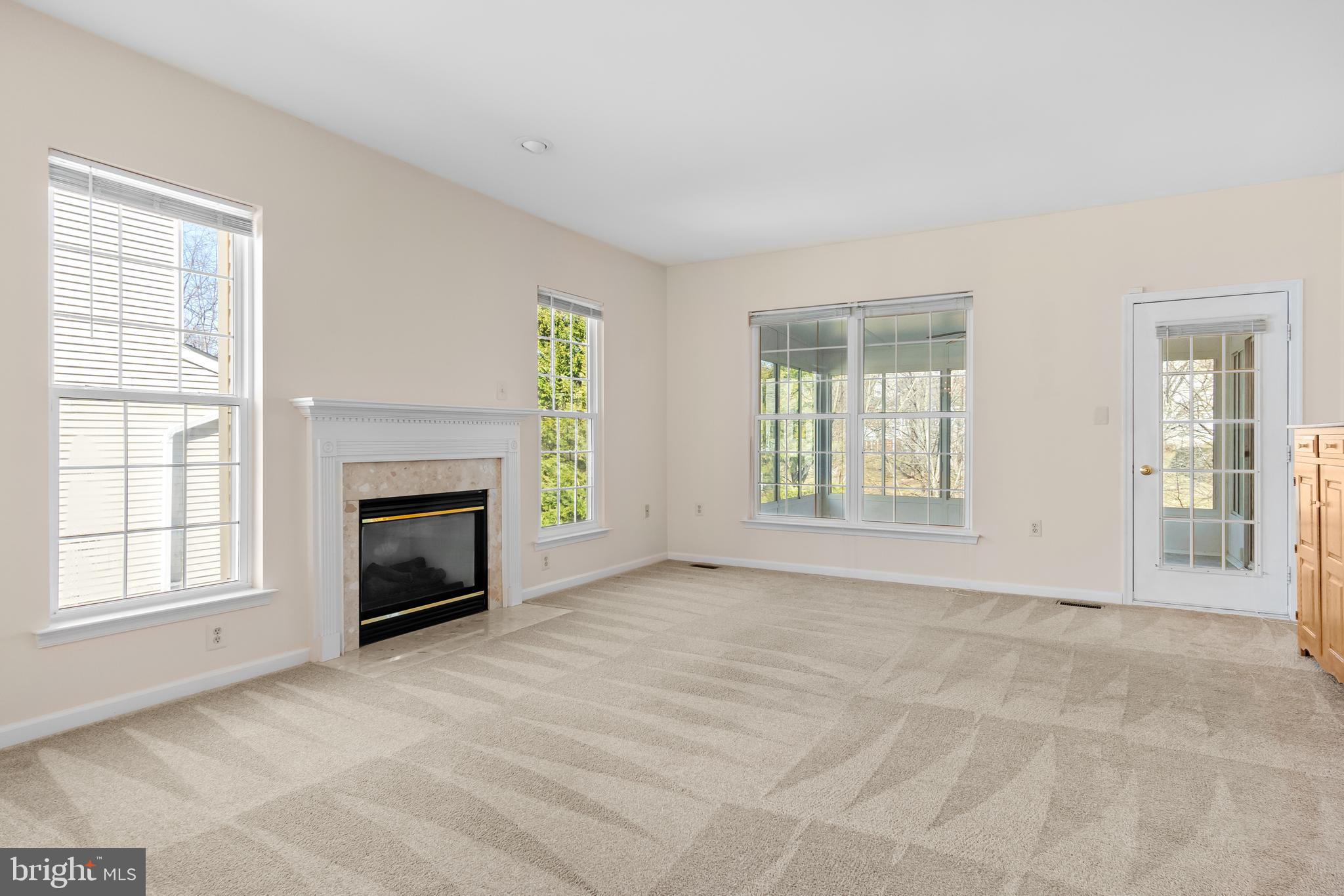 SPRING RIDGE - Residential