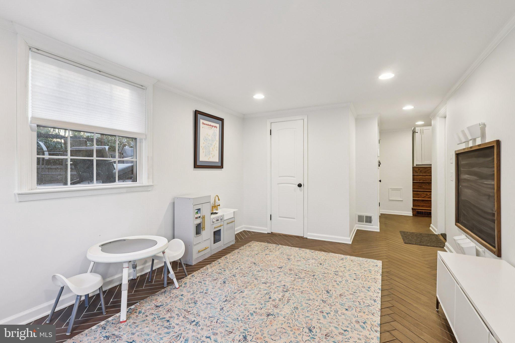 DEEPDALE - Residential