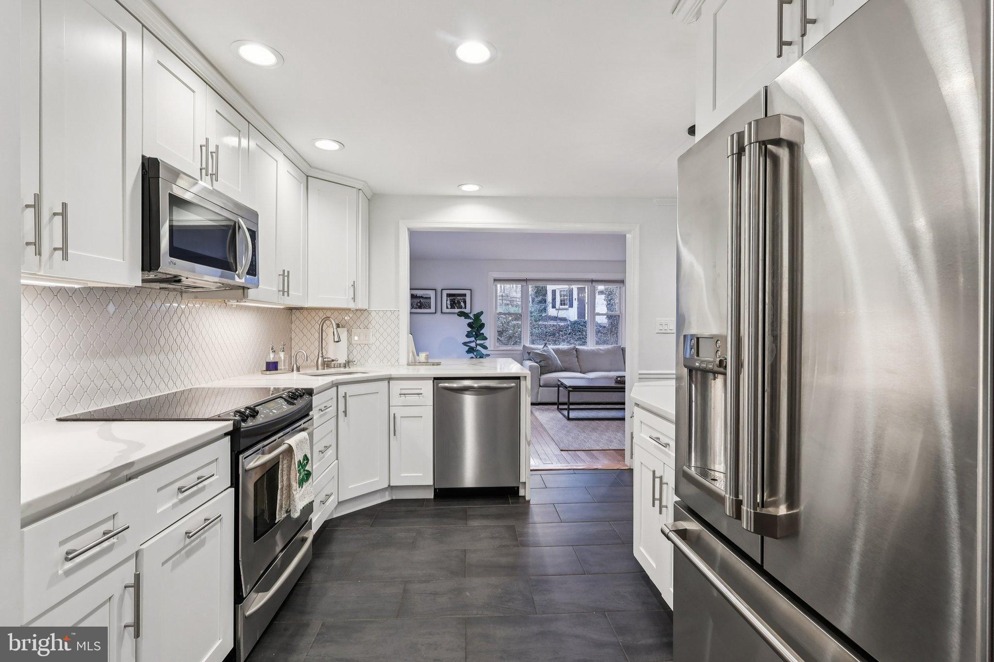 DEEPDALE - Residential