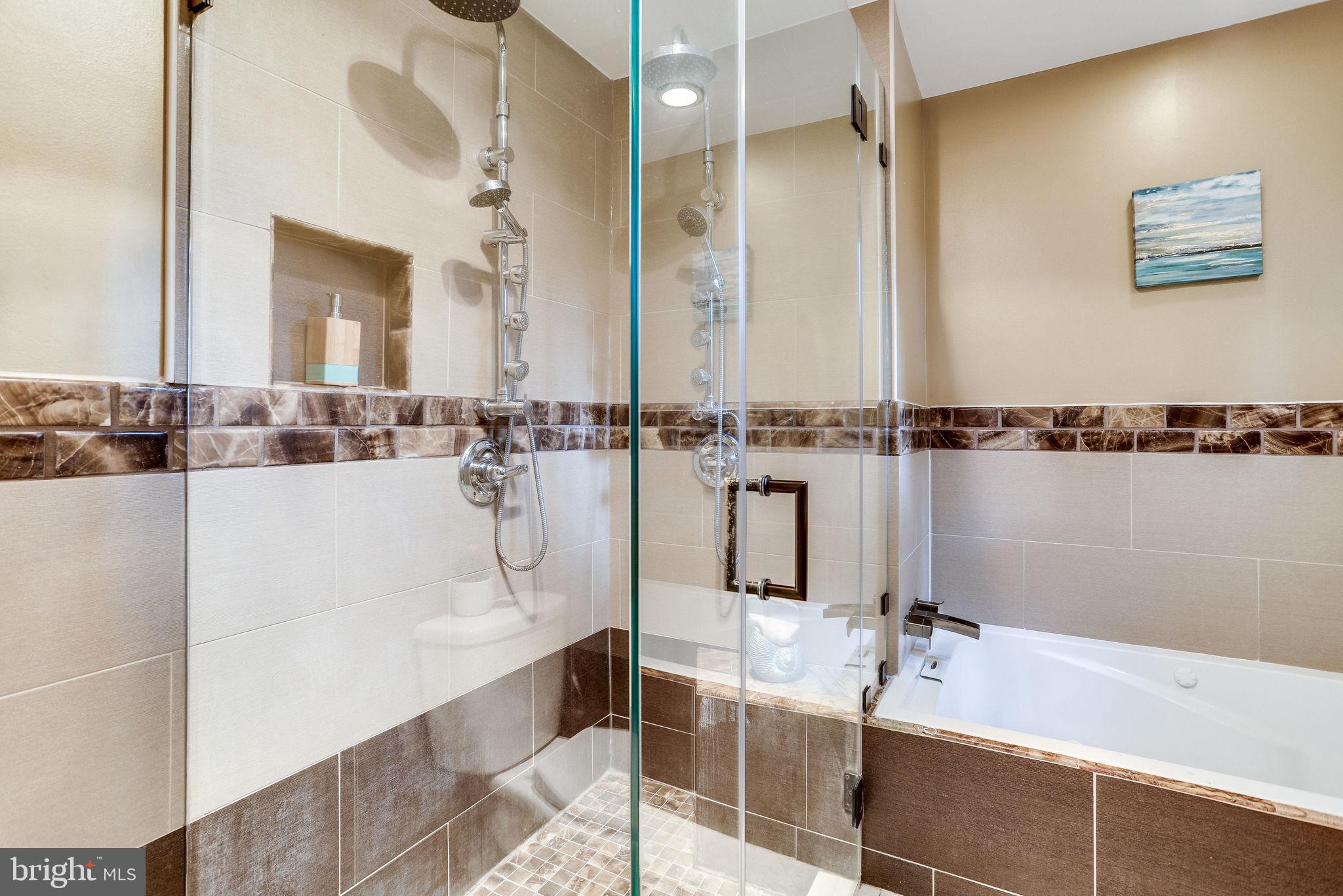 COURTS OF WYNGATE - Residential