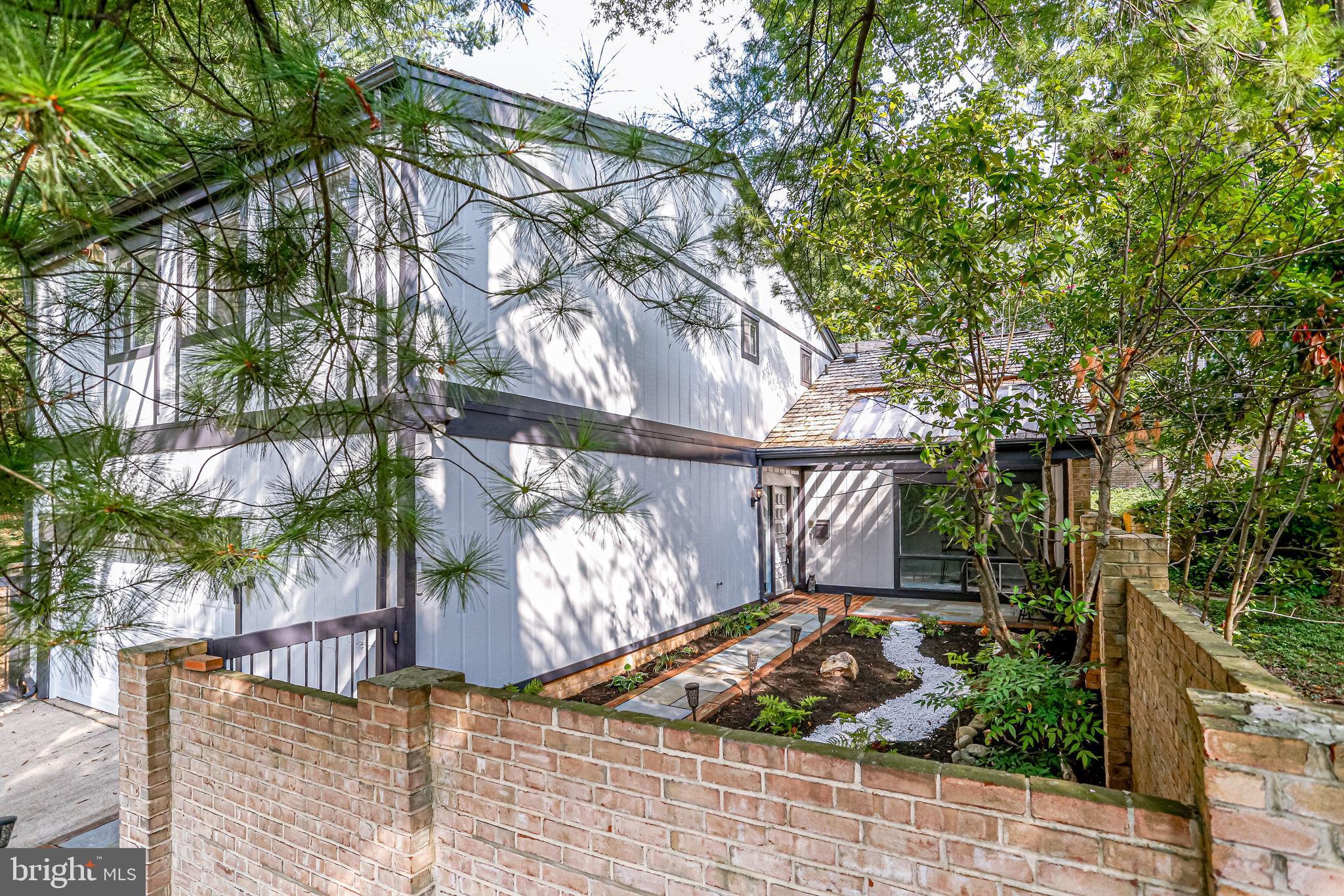 COURTS OF WYNGATE - Residential