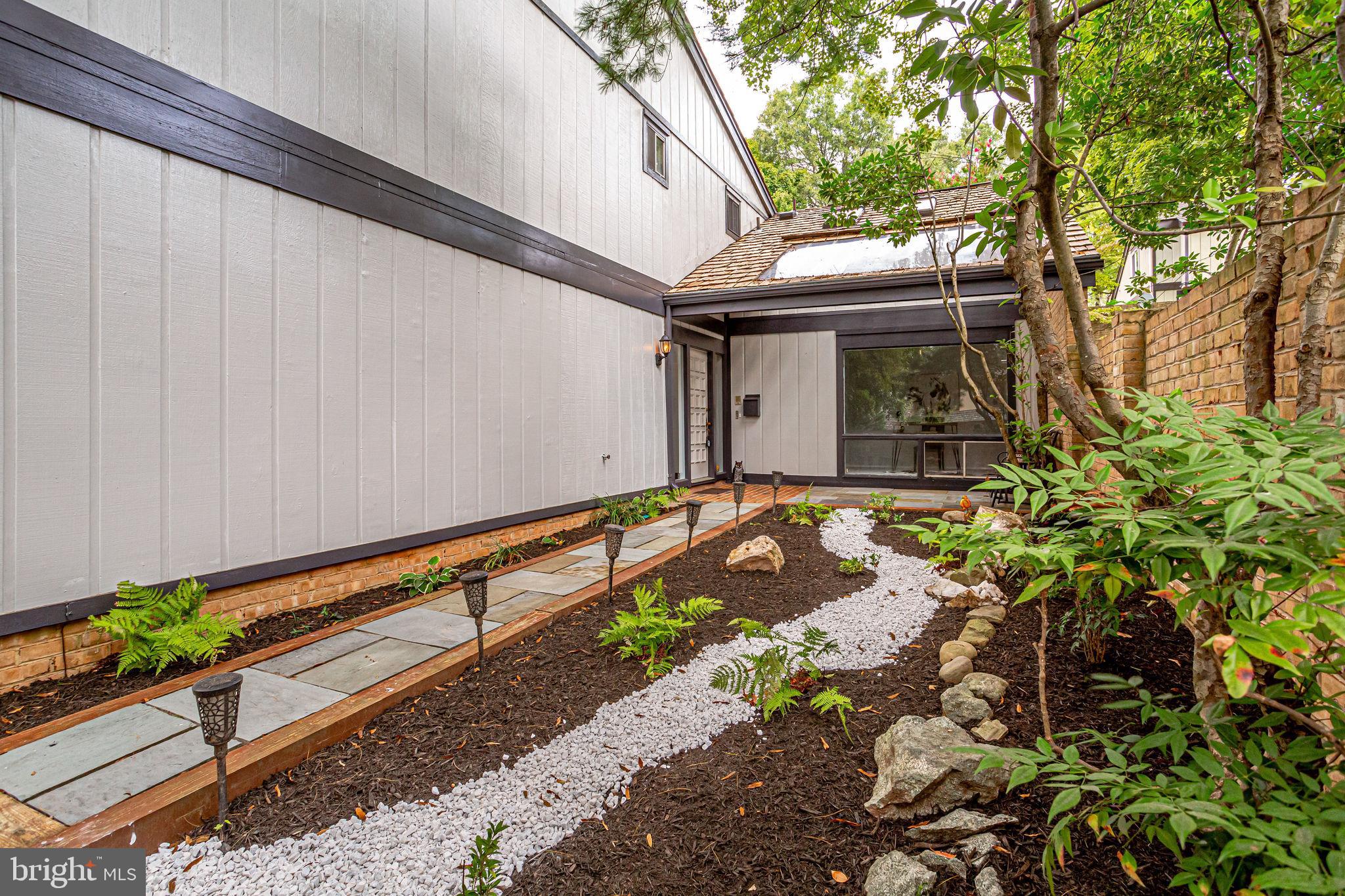 COURTS OF WYNGATE - Residential