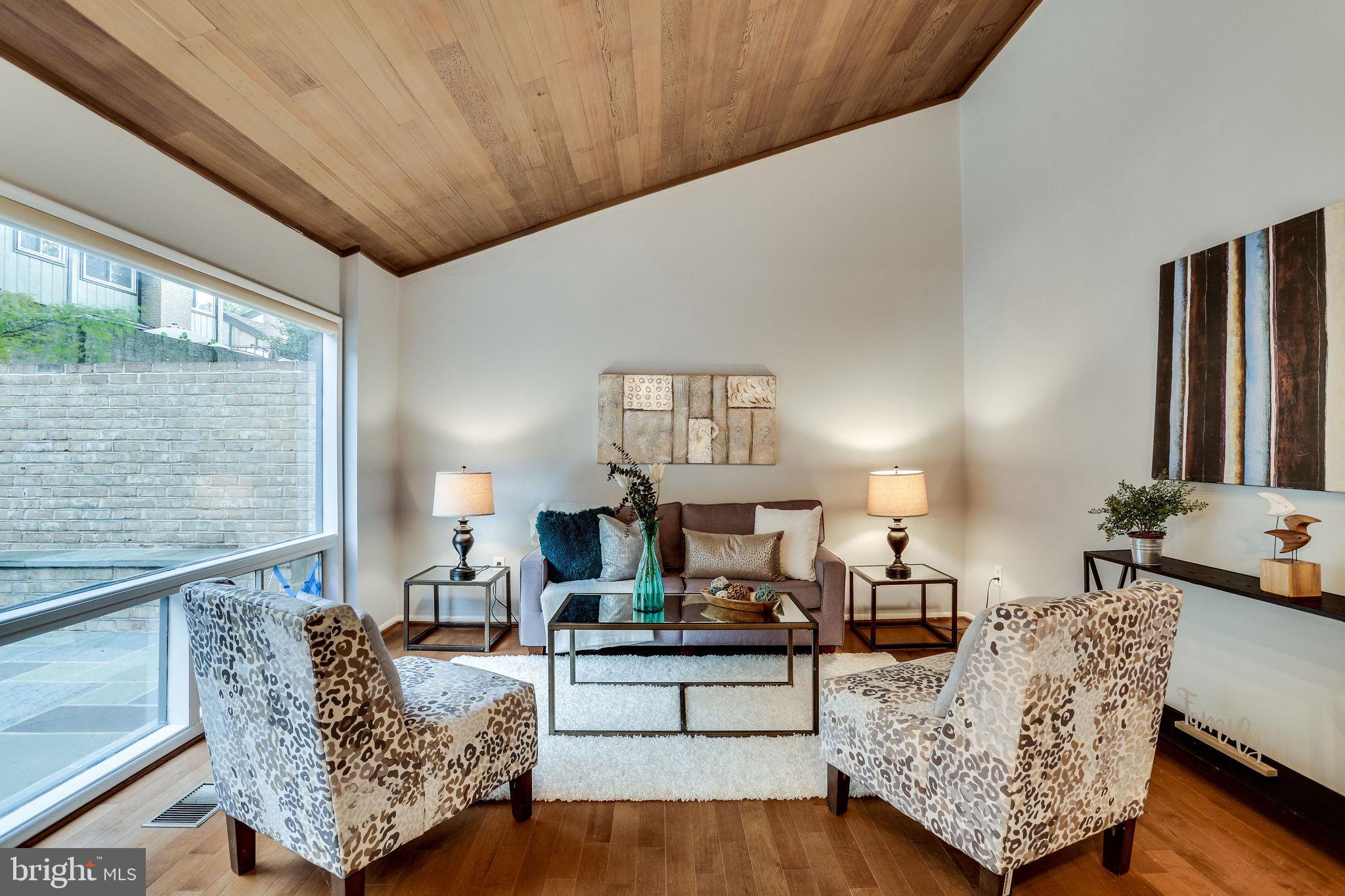 COURTS OF WYNGATE - Residential