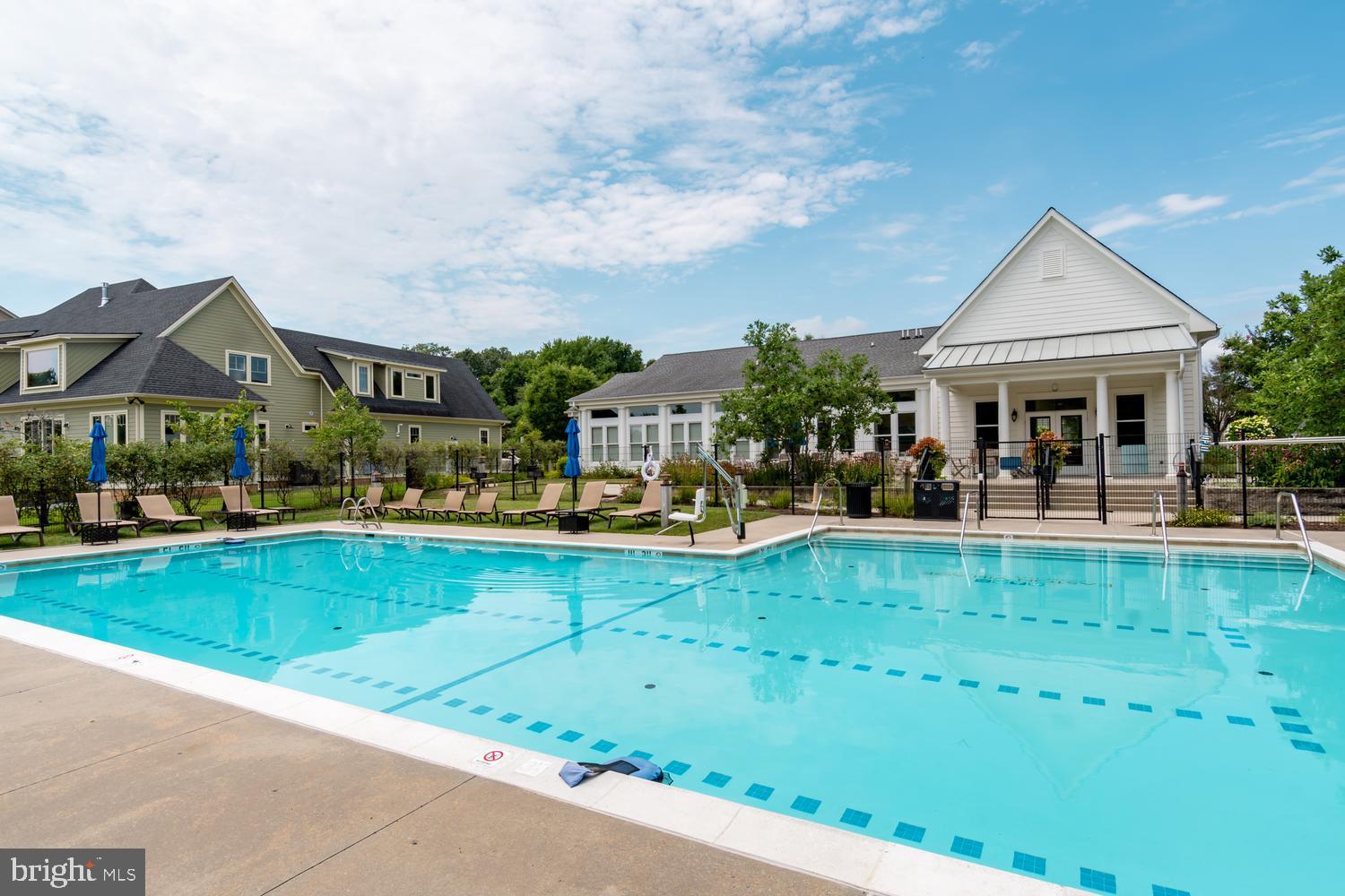 EASTON VILLAGE - Residential