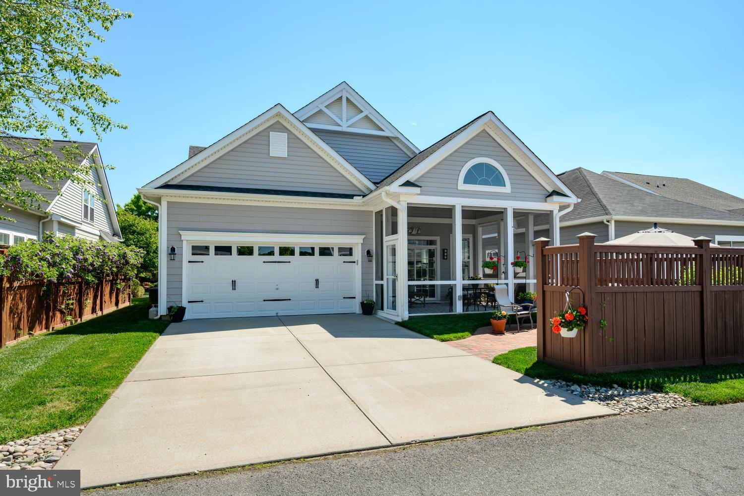 EASTON VILLAGE - Residential