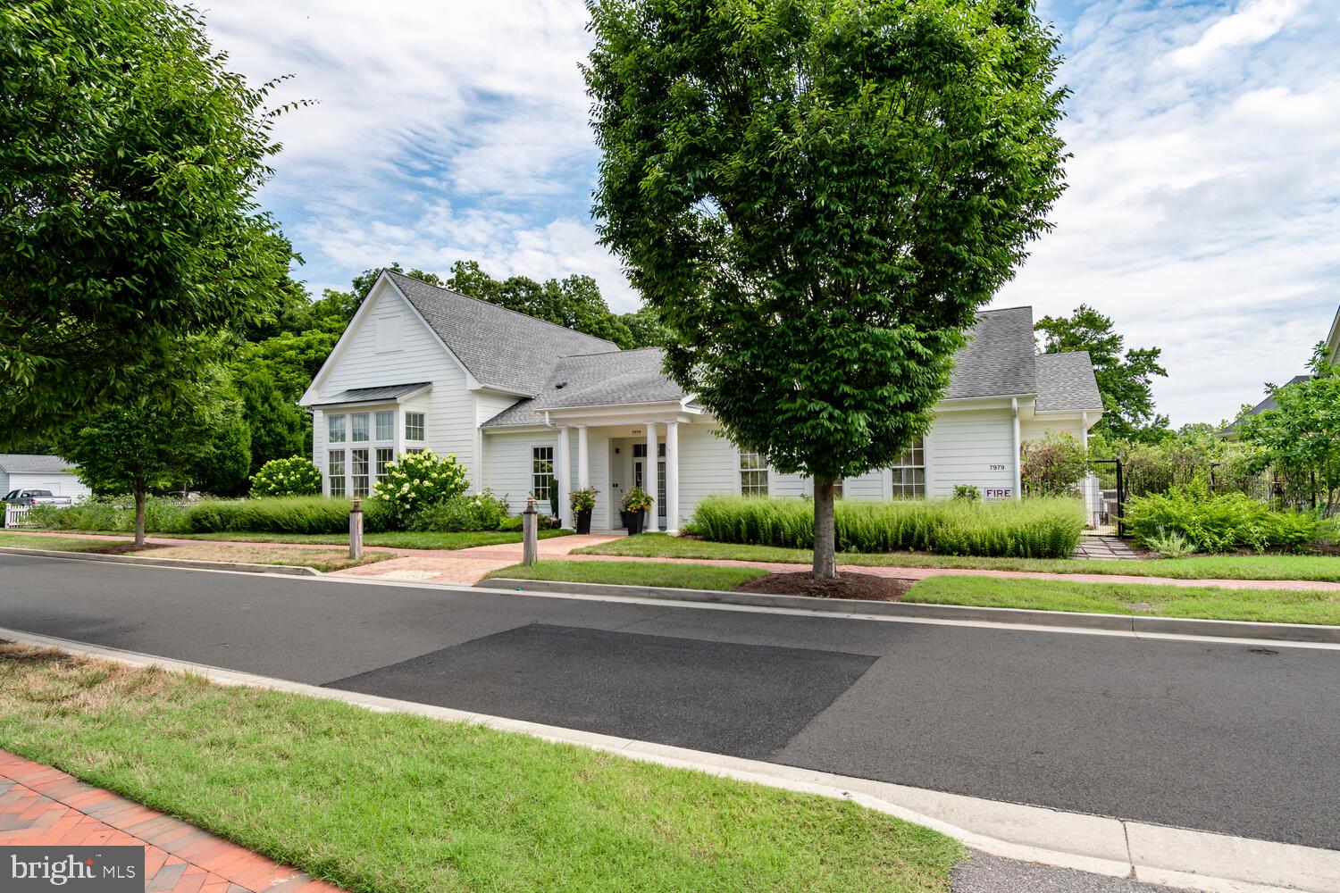 EASTON VILLAGE - Residential