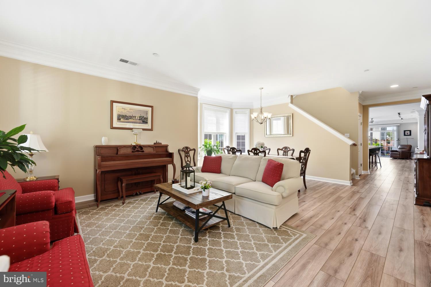 EASTON VILLAGE - Residential