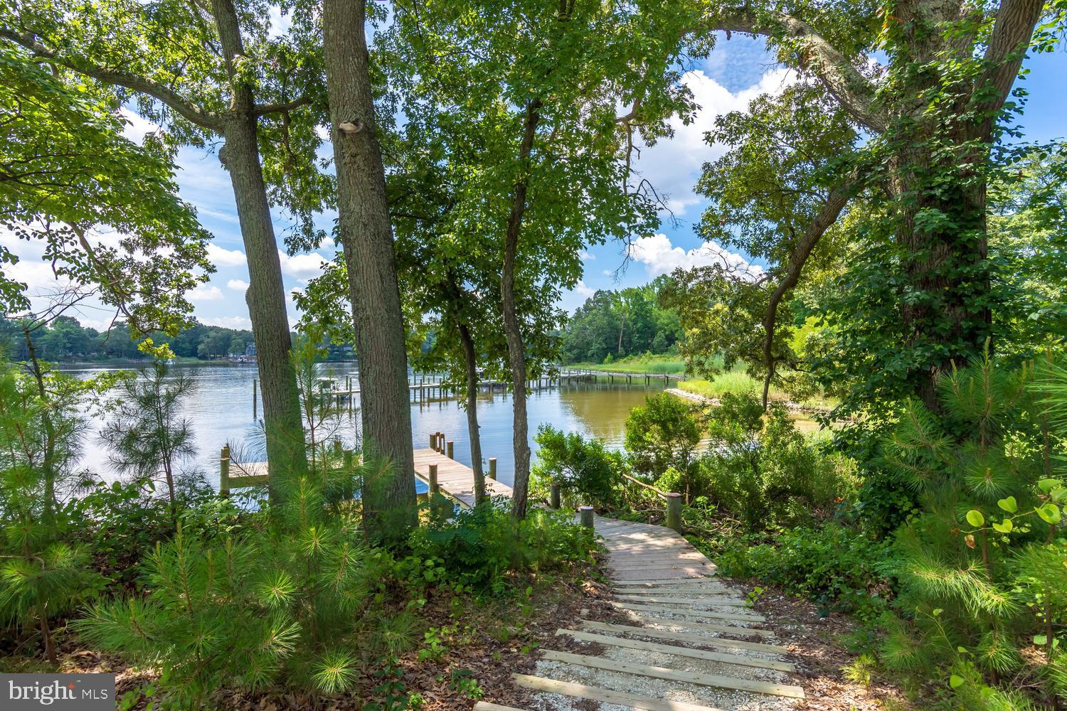 EASTON VILLAGE - Residential