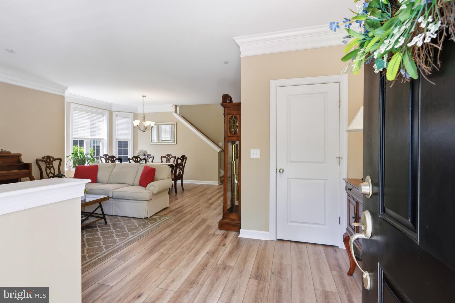 EASTON VILLAGE - Residential