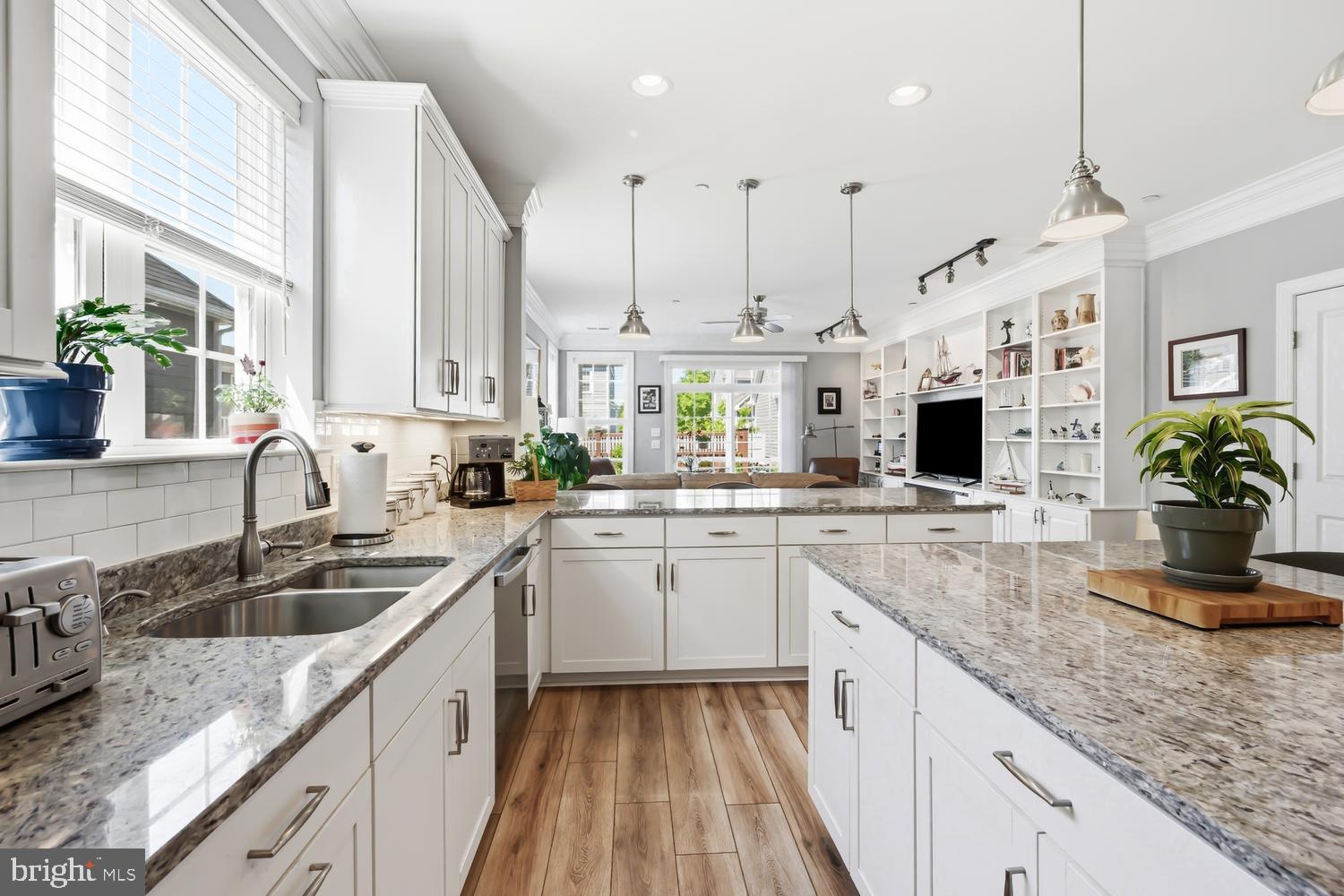 EASTON VILLAGE - Residential